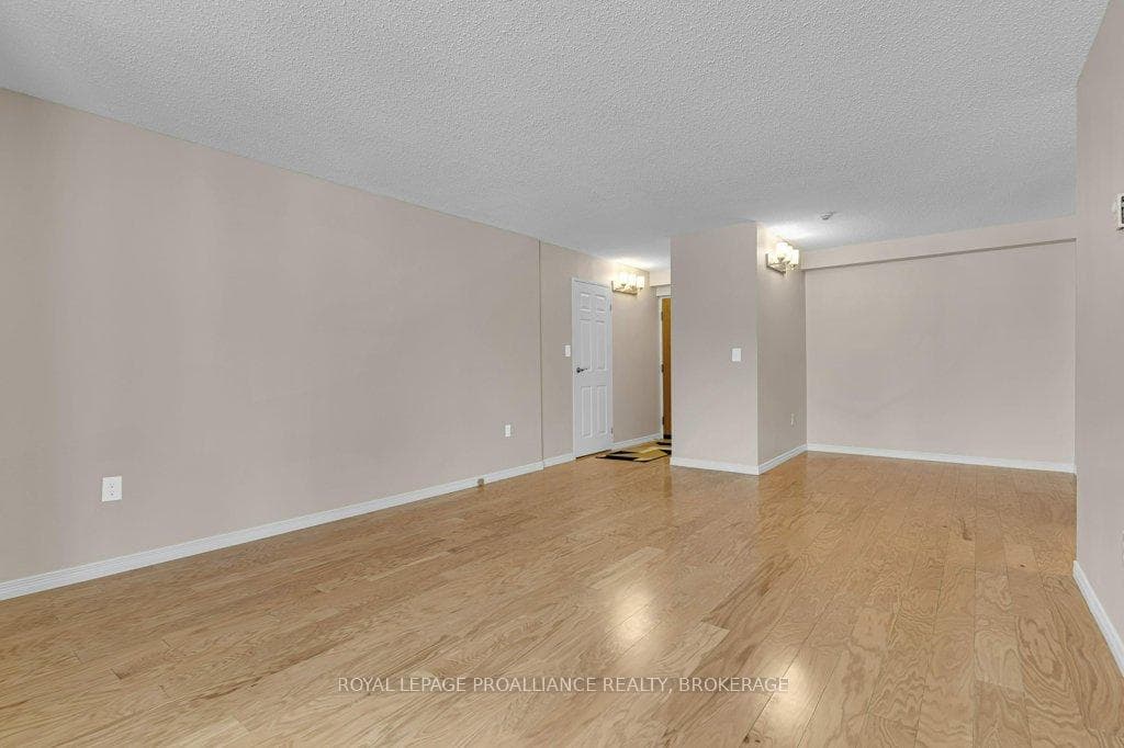 120 Barrett Court Unit 111 photo 7
