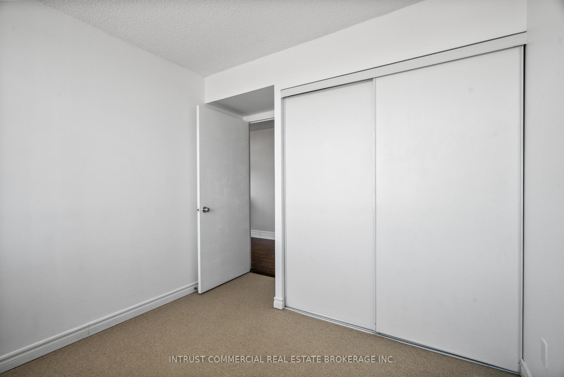250 Manitoba Street Unit 627 photo 25