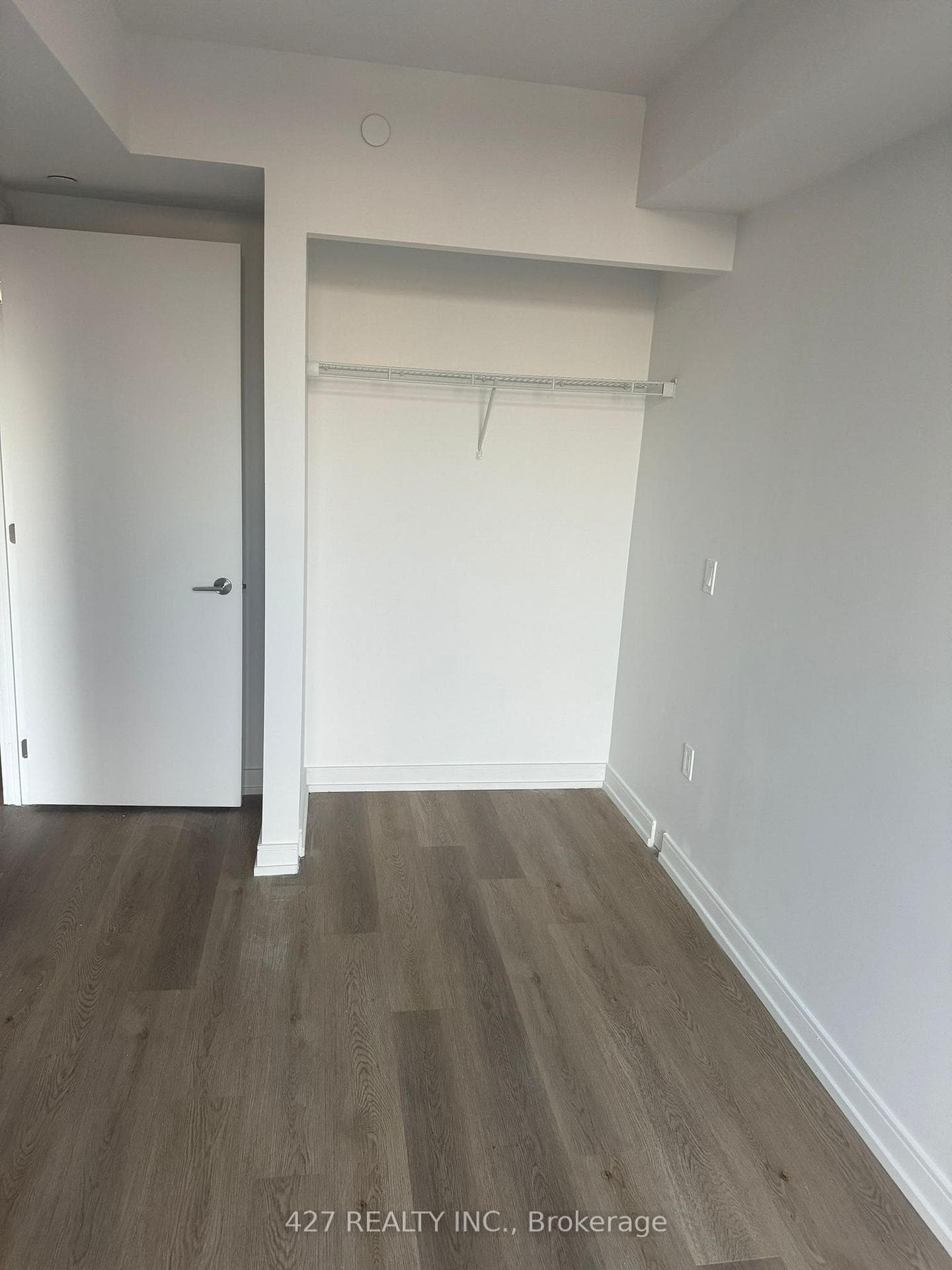 1 Jarvis Street Unit 428 photo 4