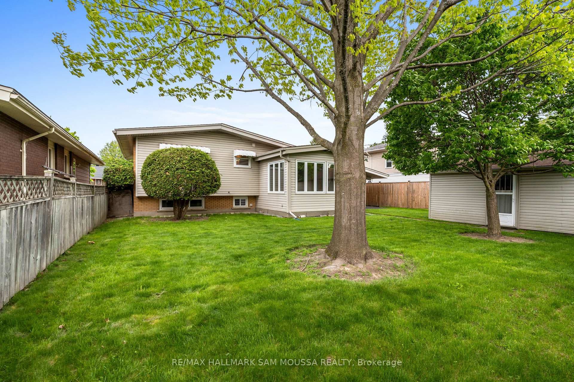 2176 Martha Avenue photo 36