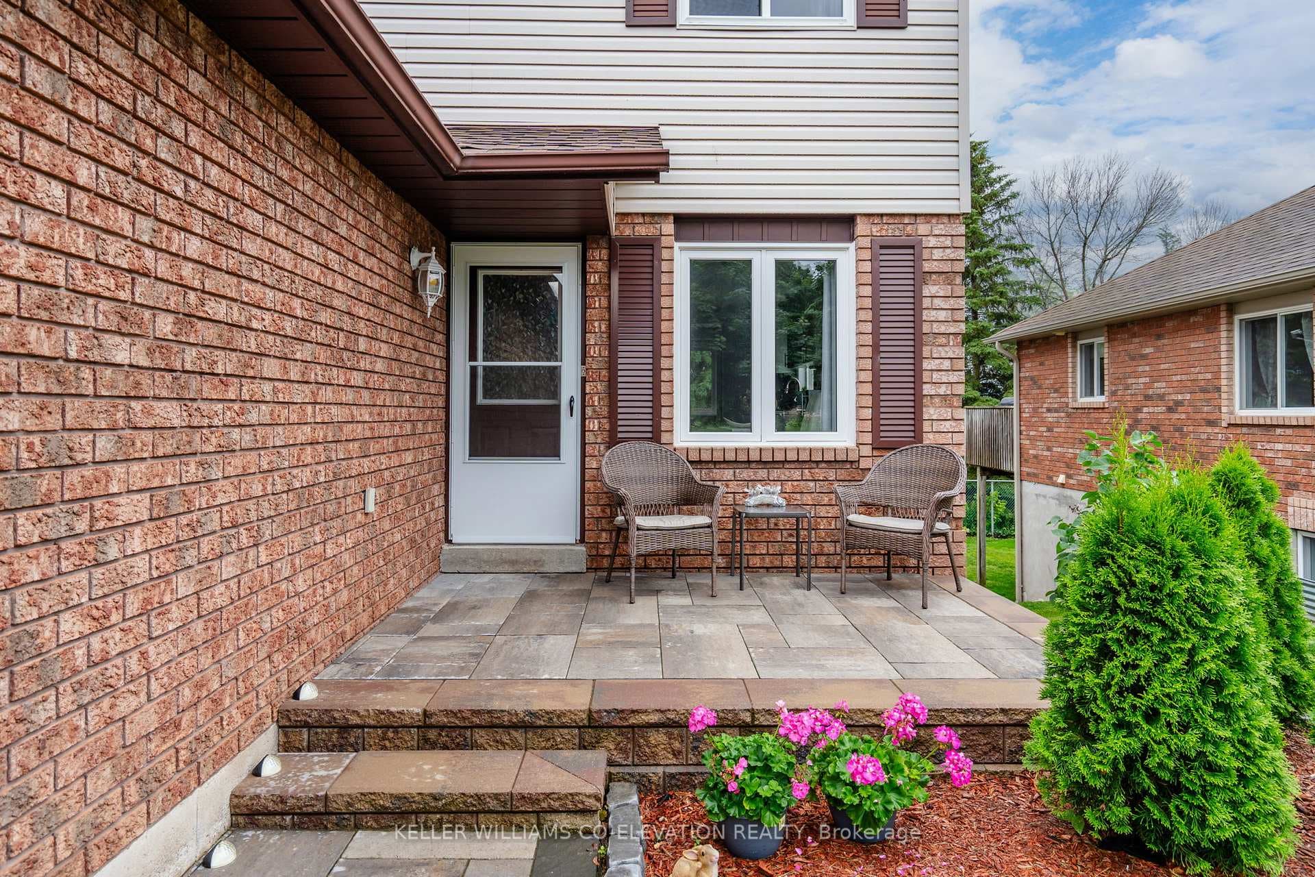 351 Galloway Boulevard photo 3