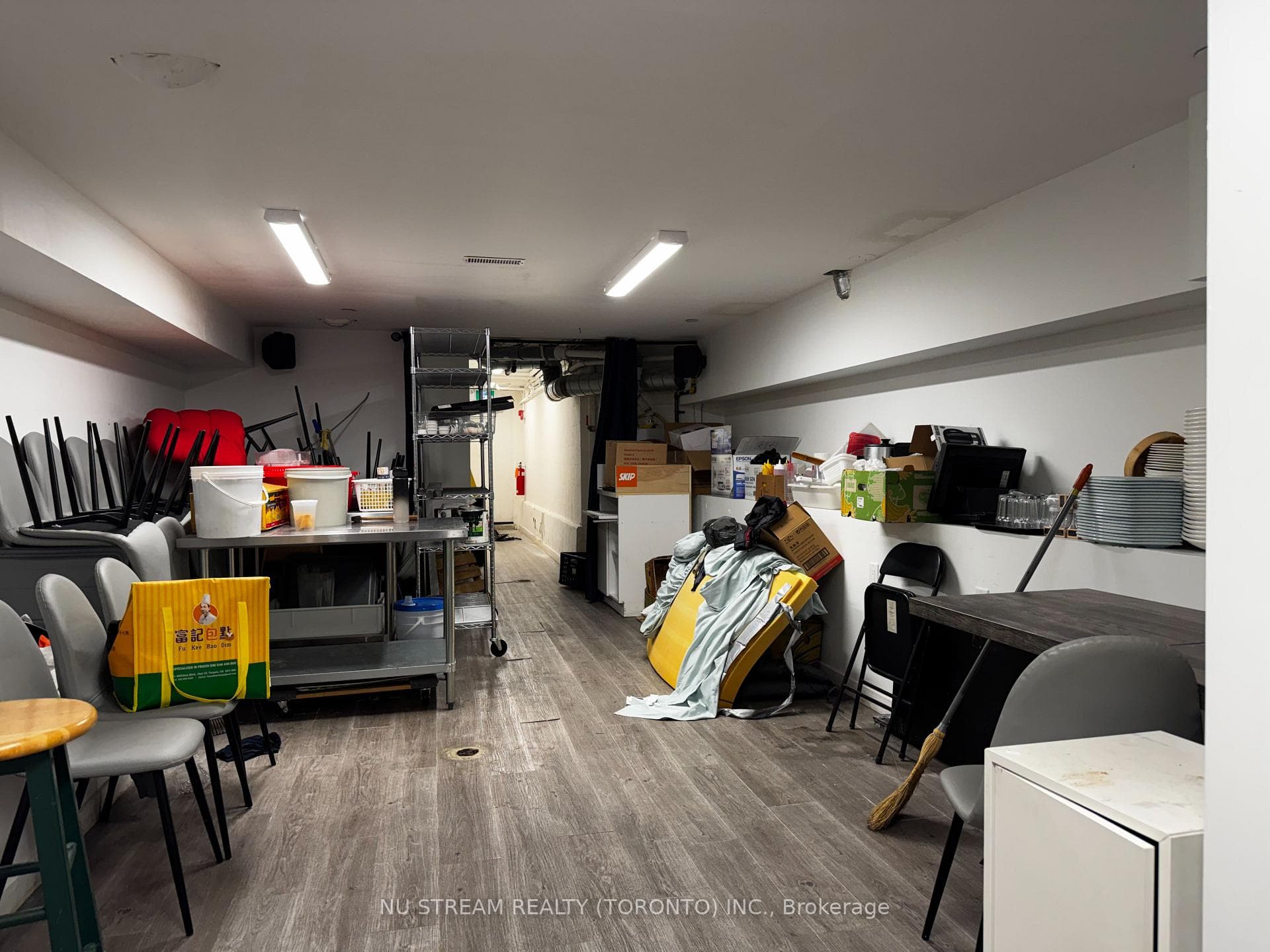515 Bloor Street photo 23