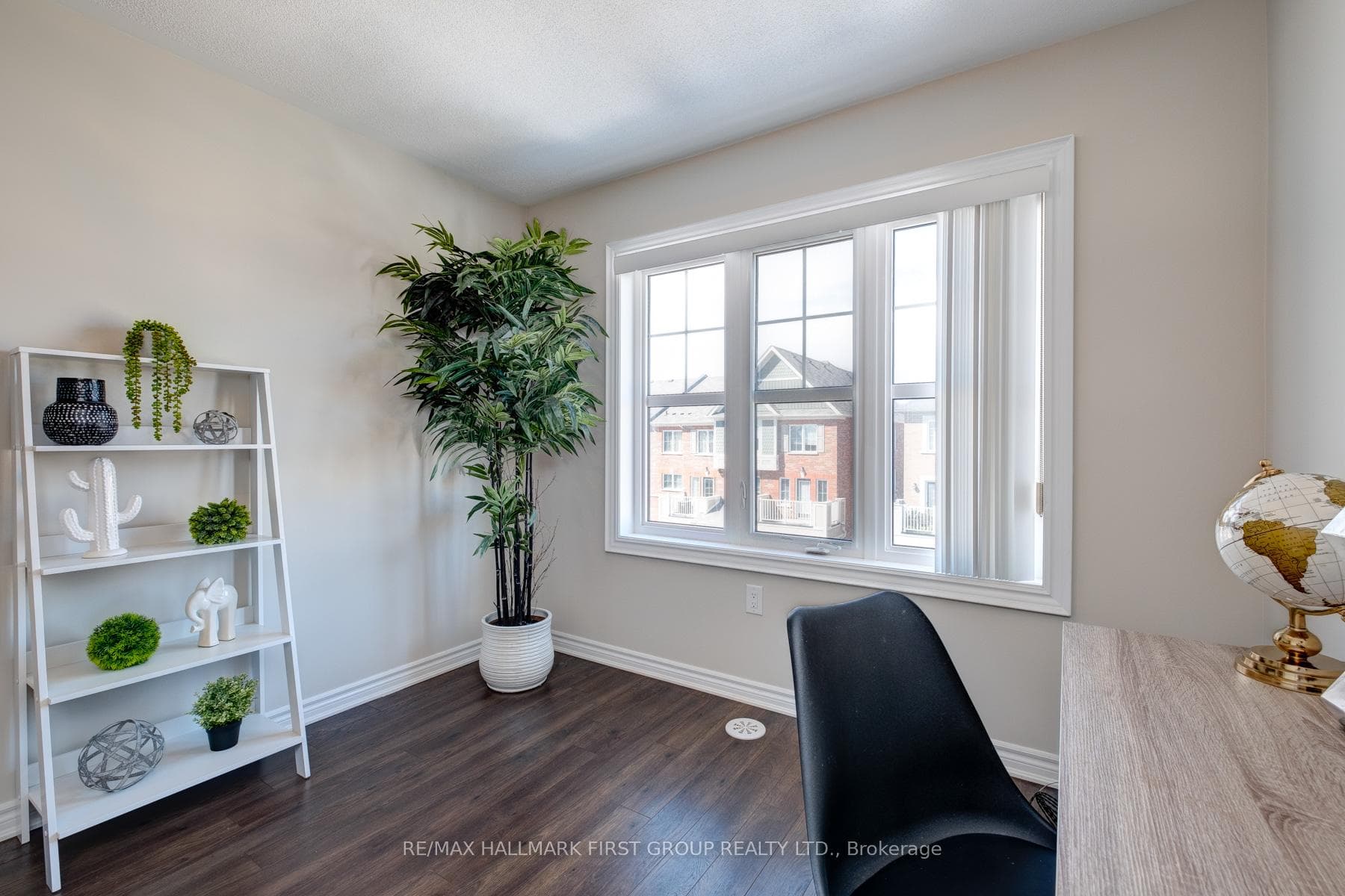 1065 Clipper Lane photo 32