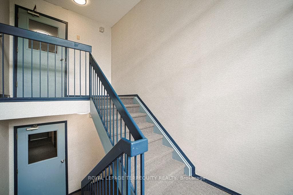 95 Trailwood Drive Unit 832 photo 47