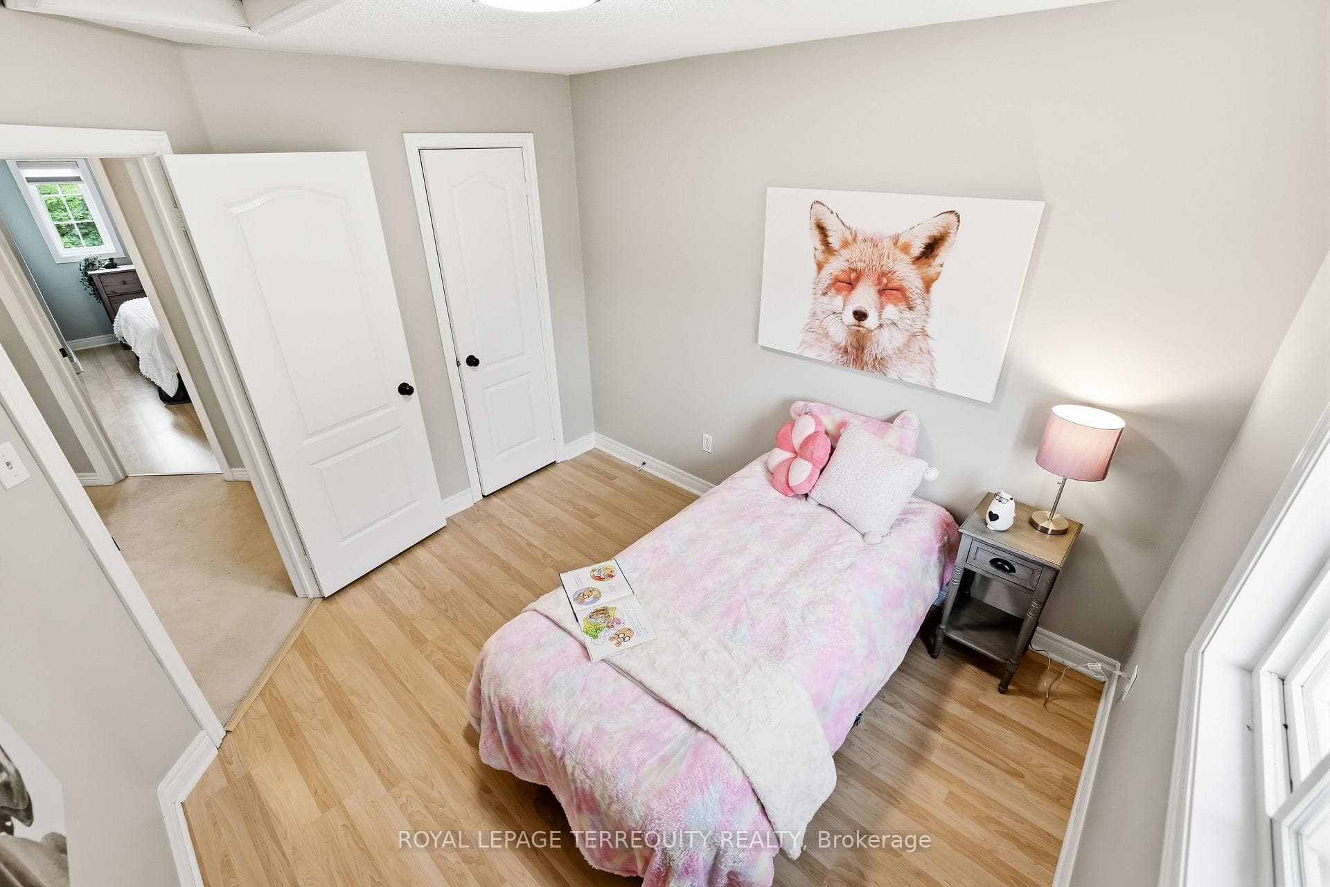 8 Sinden Drive photo 34