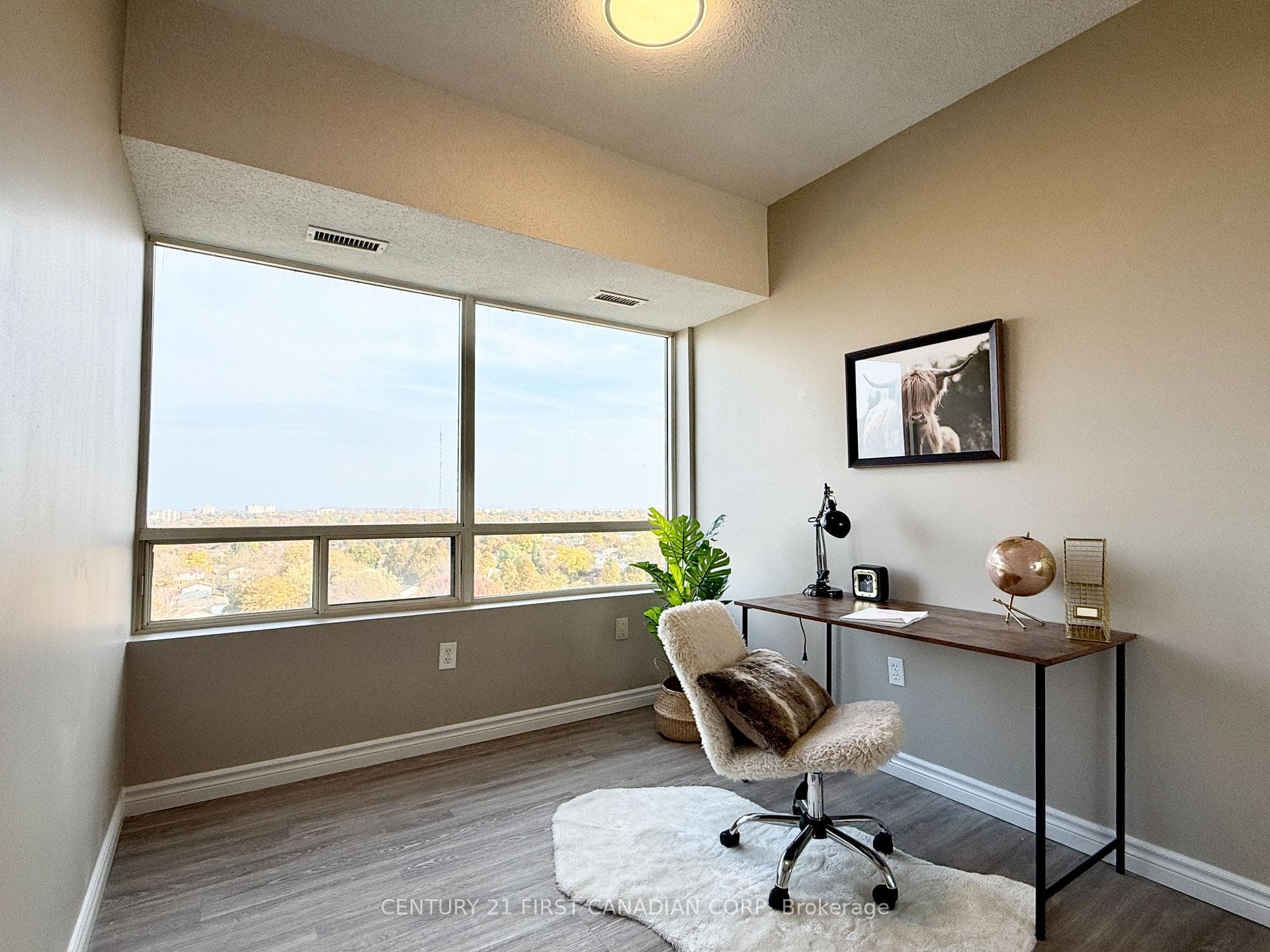 744 Wonderland Road Unit 1203 photo 26
