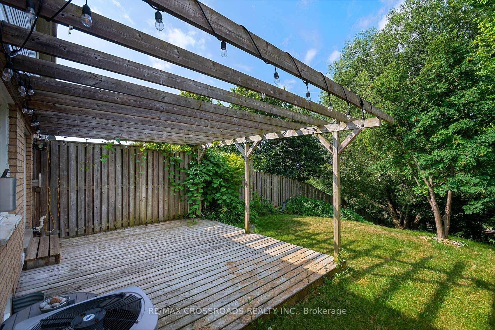 988 Southport Drive photo 34