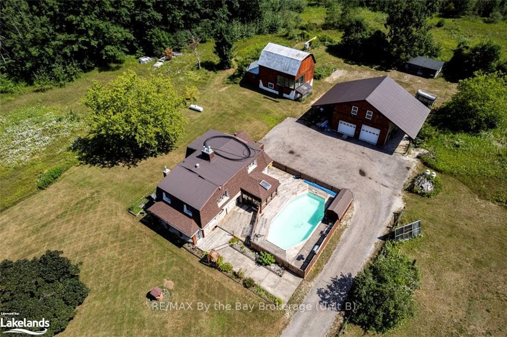 4315 CROSSLAND Road photo 43