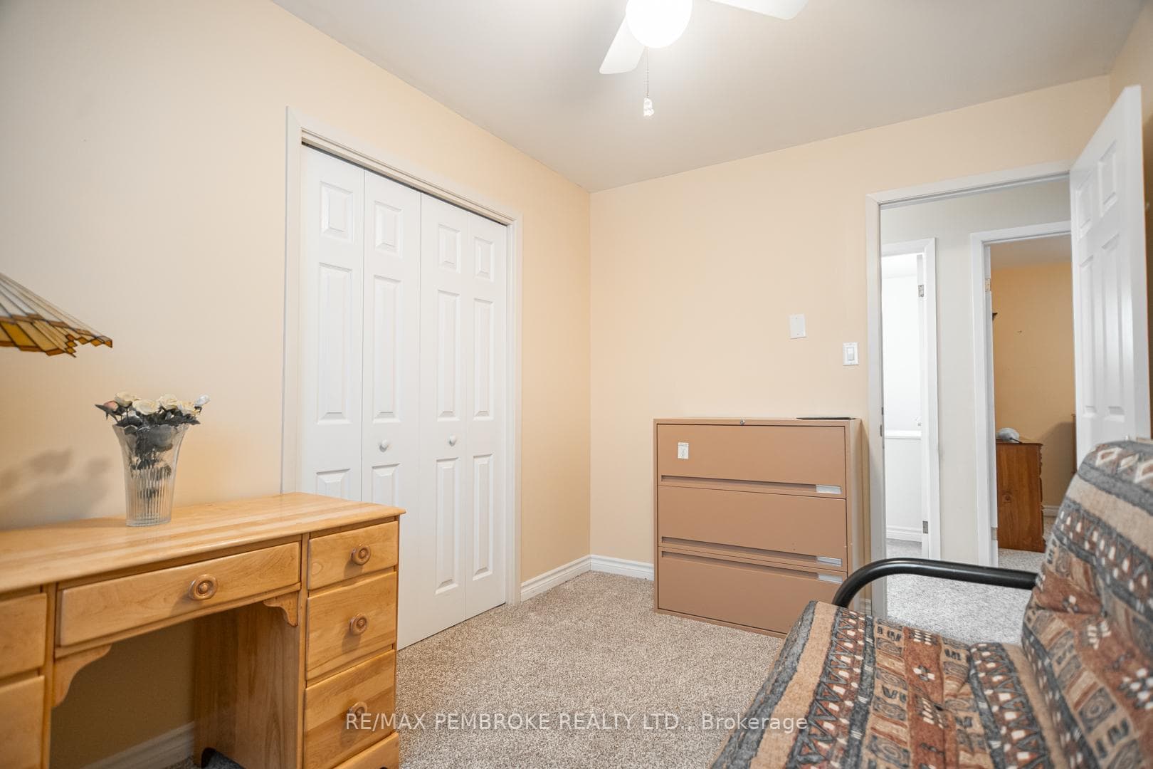 29 Lisa Crescent photo 16