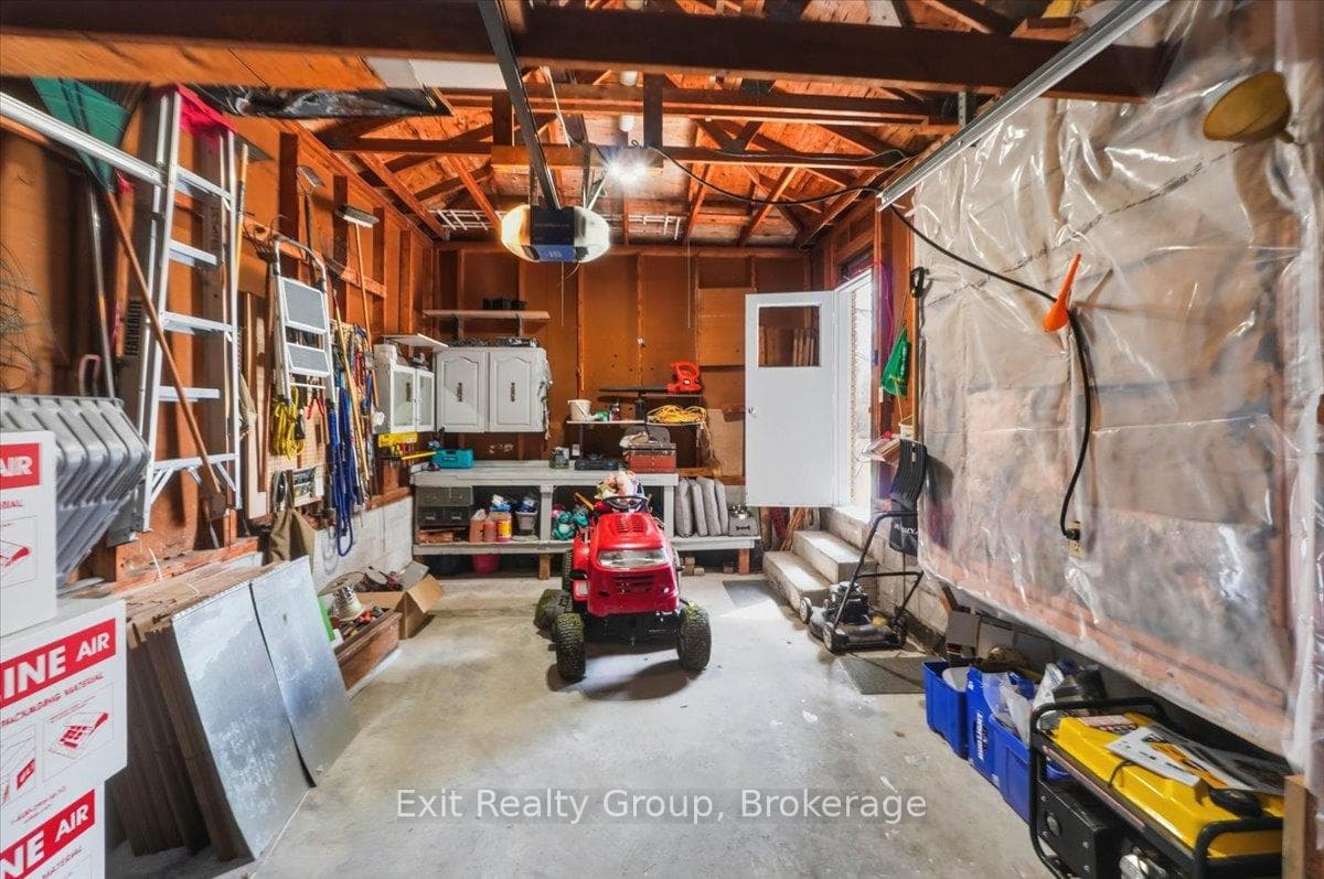 196 Elmwood Drive photo 25