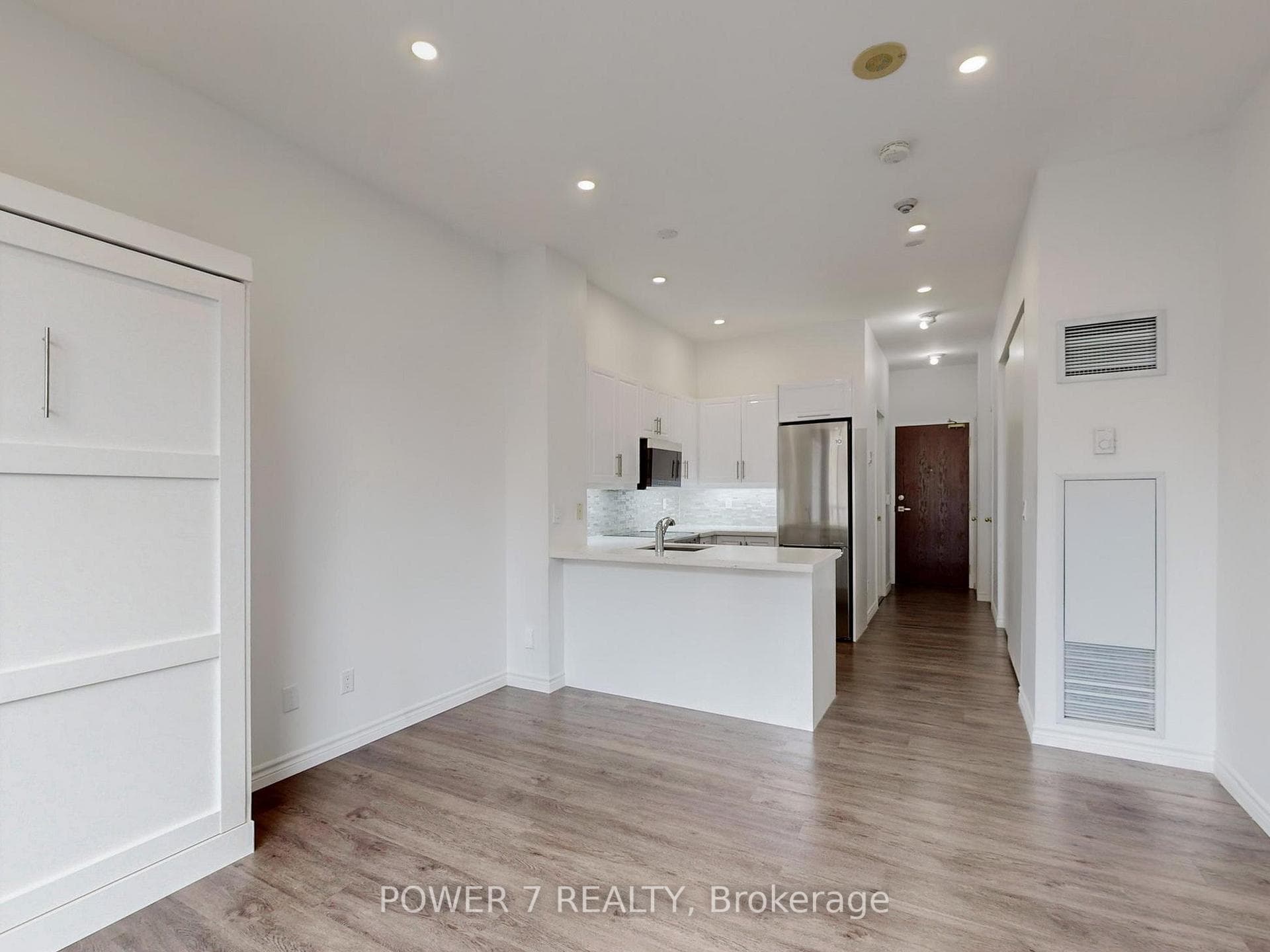 7 King Street Unit 1302 photo 9