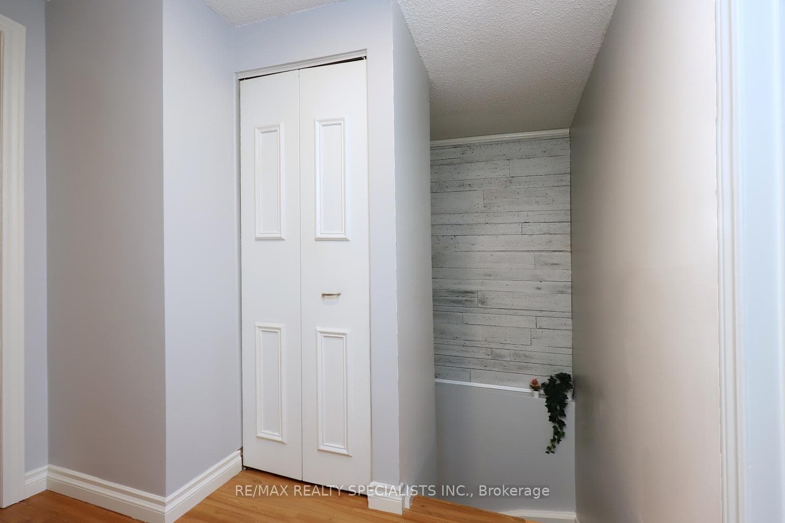 2050 Upper Middle Road Unit 137 photo 15