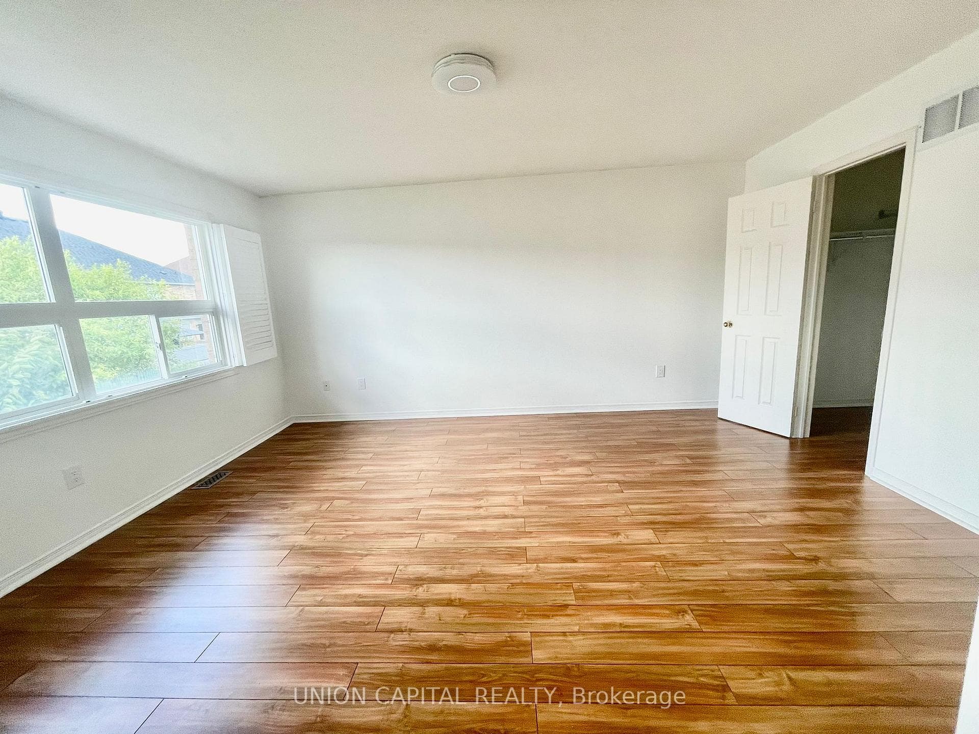 91 Starr Crescent photo 11
