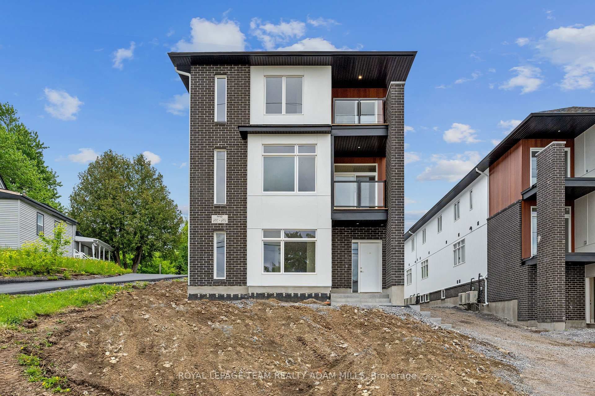 6952 Notre Dame Street photo 1