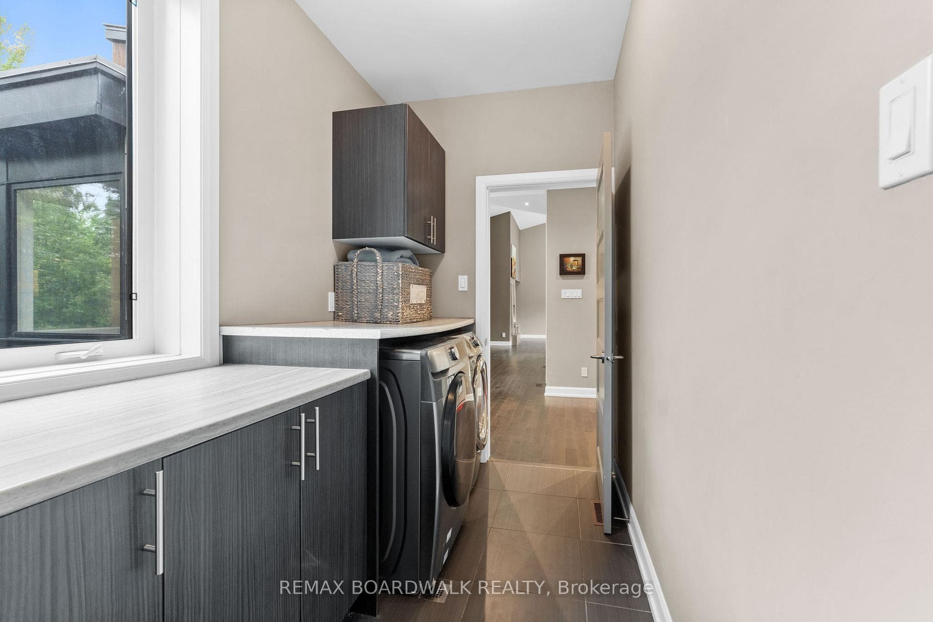 108 EDITH MARGARET Place photo 24