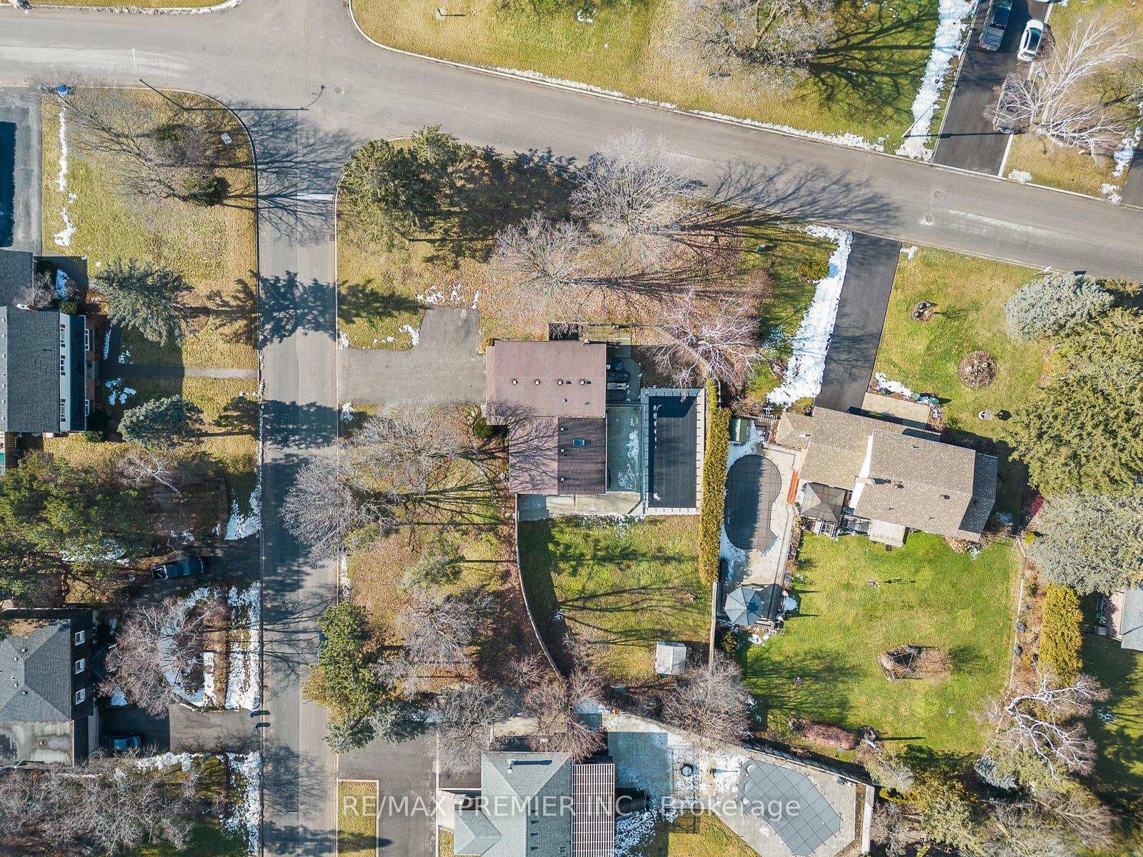 46 Hillside Drive photo 29