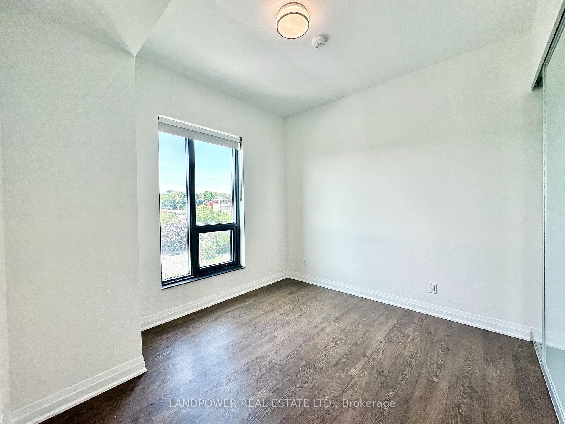 280 Howland Avenue Unit 602 photo 7
