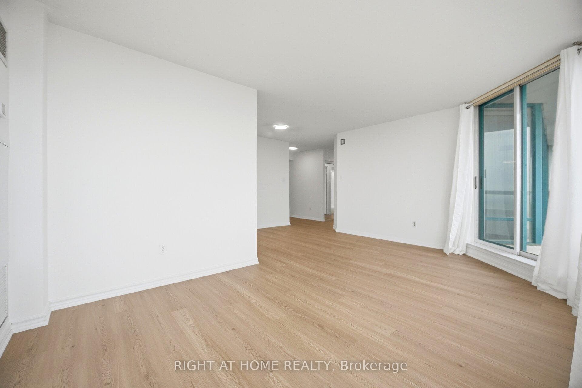 550 Webb Drive Unit 1808 photo 36