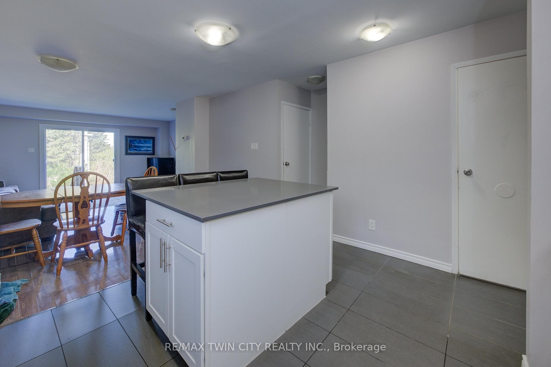 511 Quiet Place Unit 1 photo 8