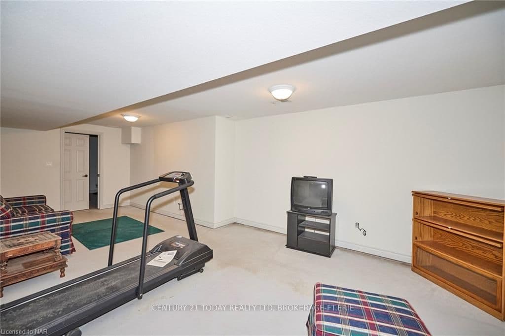 2122 NIGH Road photo 25