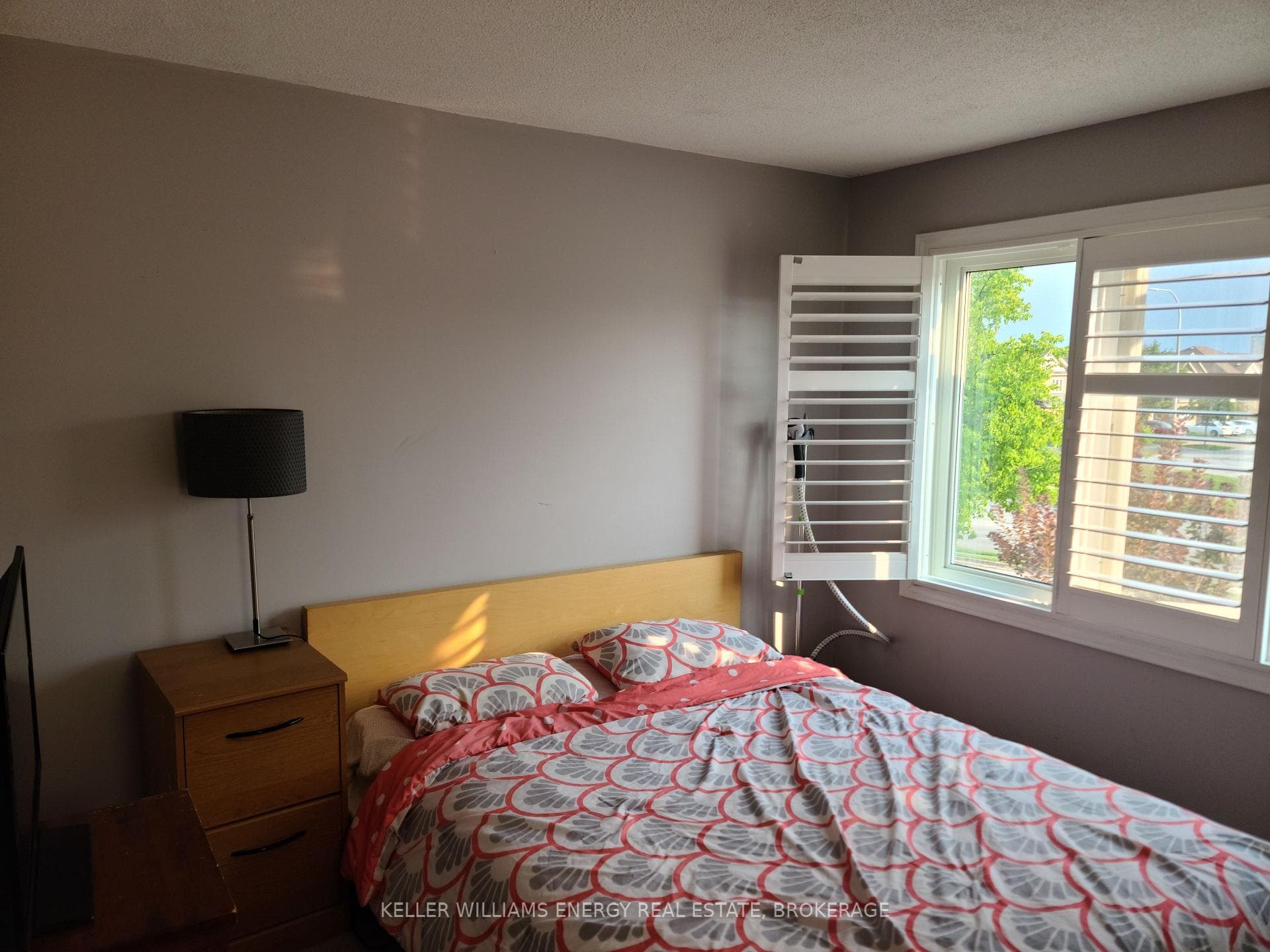 61 Fernbank Place photo 25