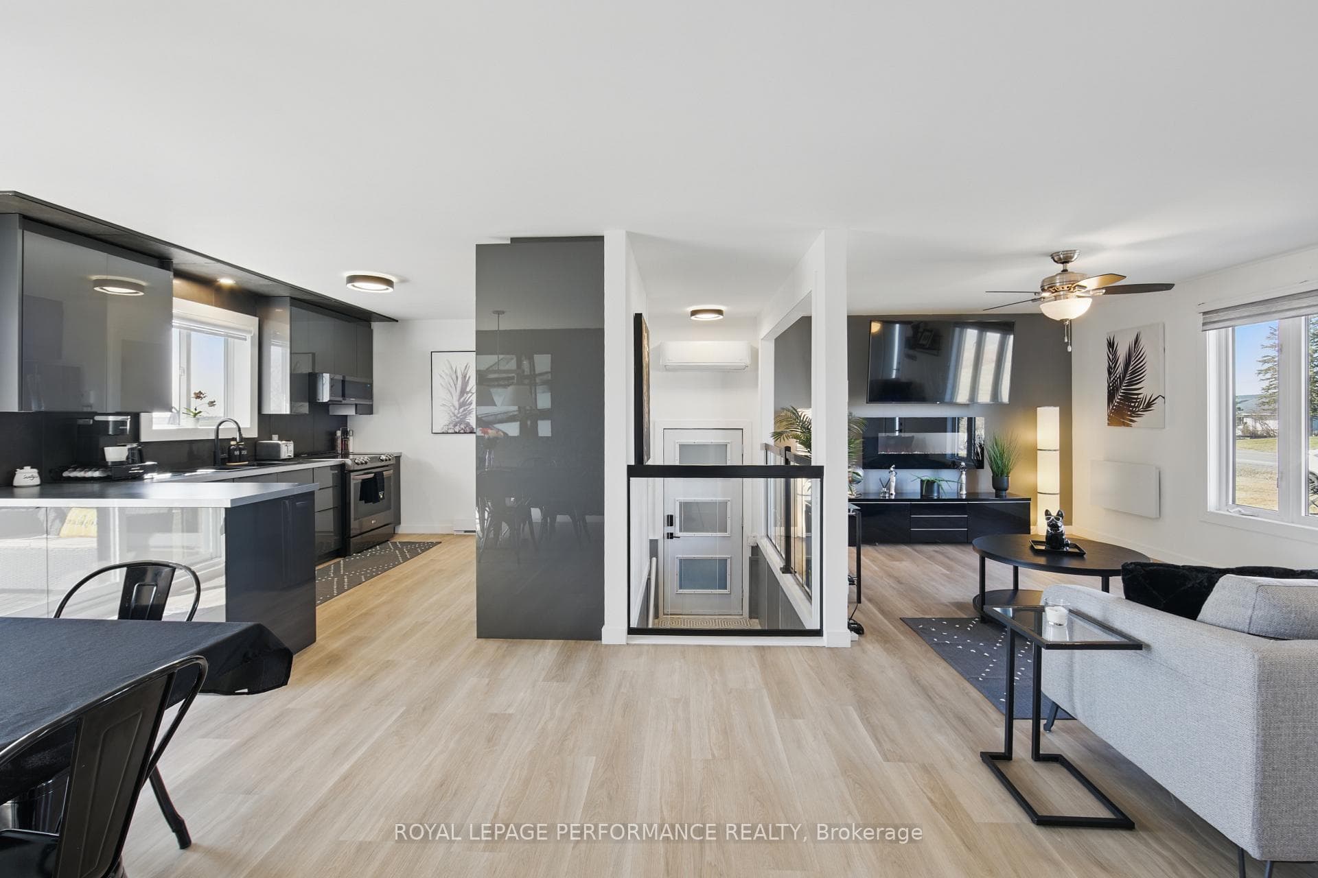 1699 Bay Road photo 19