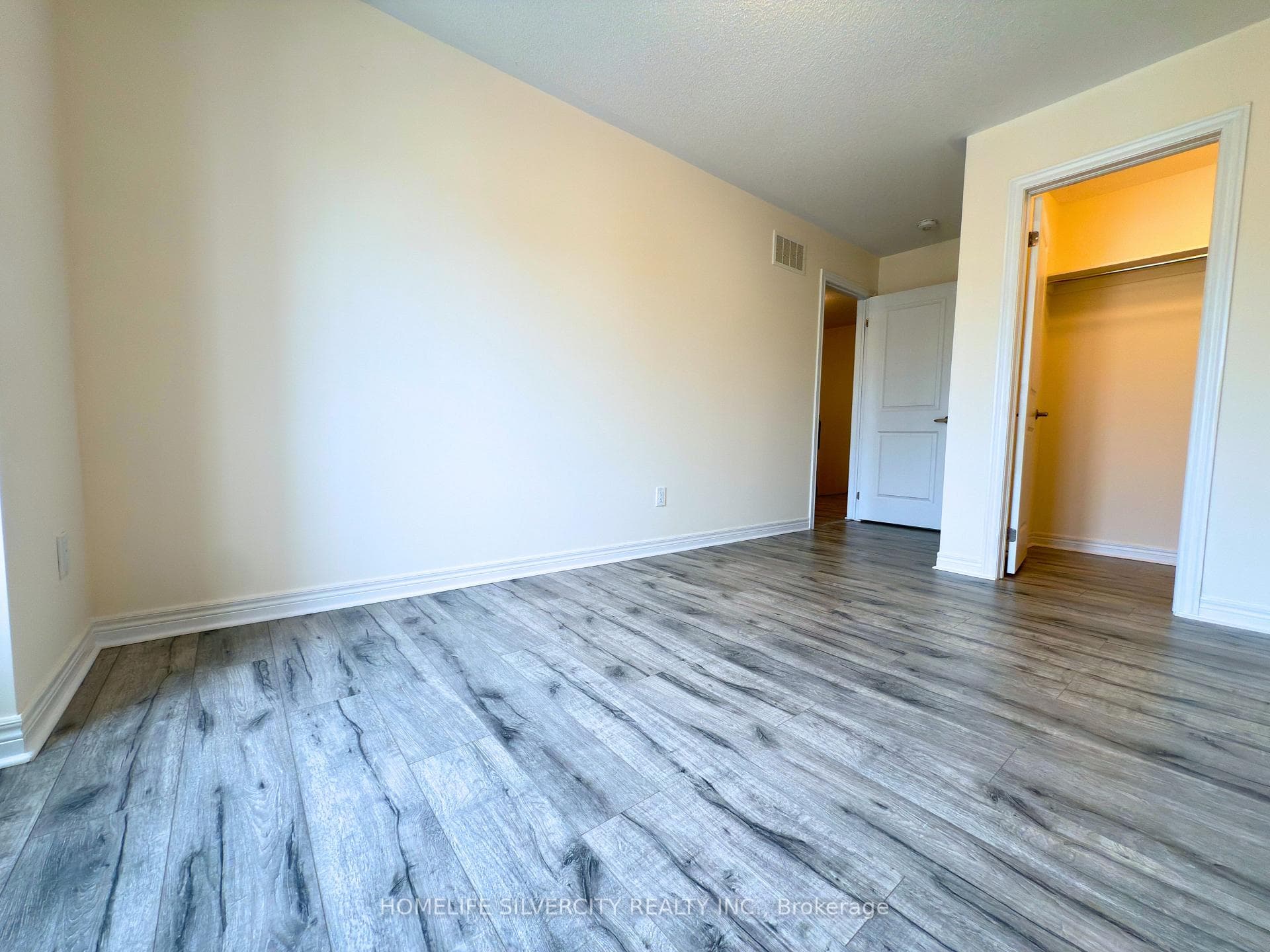 35 Sparkle Drive photo 21