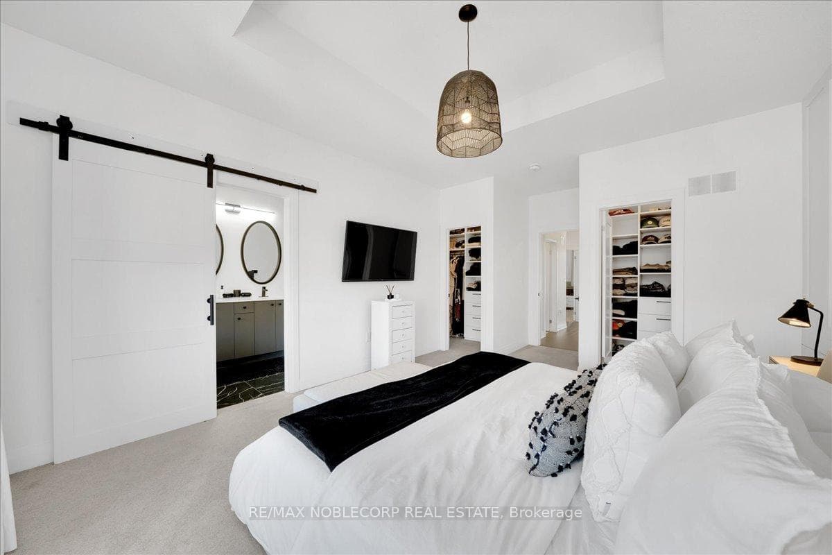 18 Ghent Drive photo 19