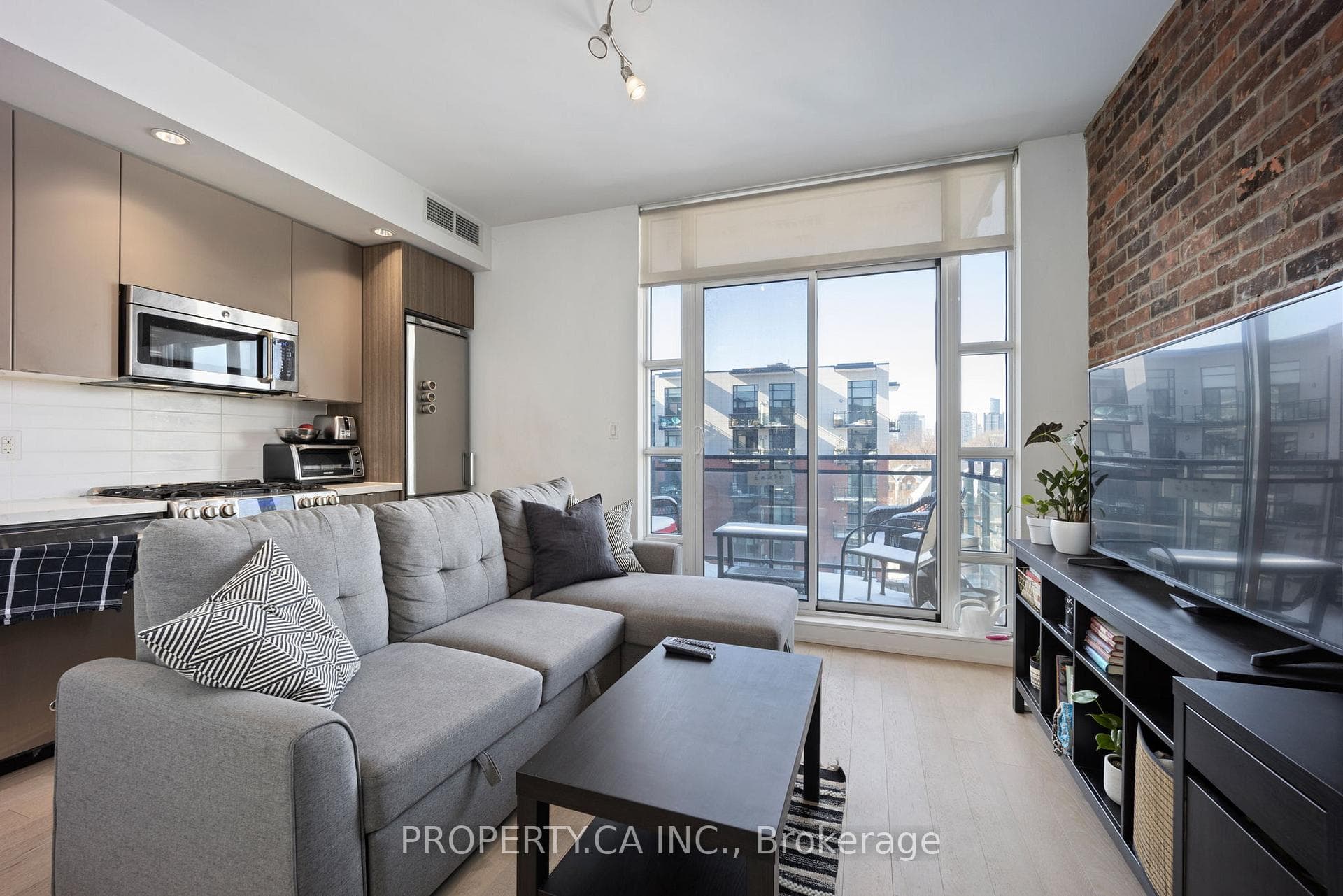 88 Colgate Avenue Unit 612 photo 8