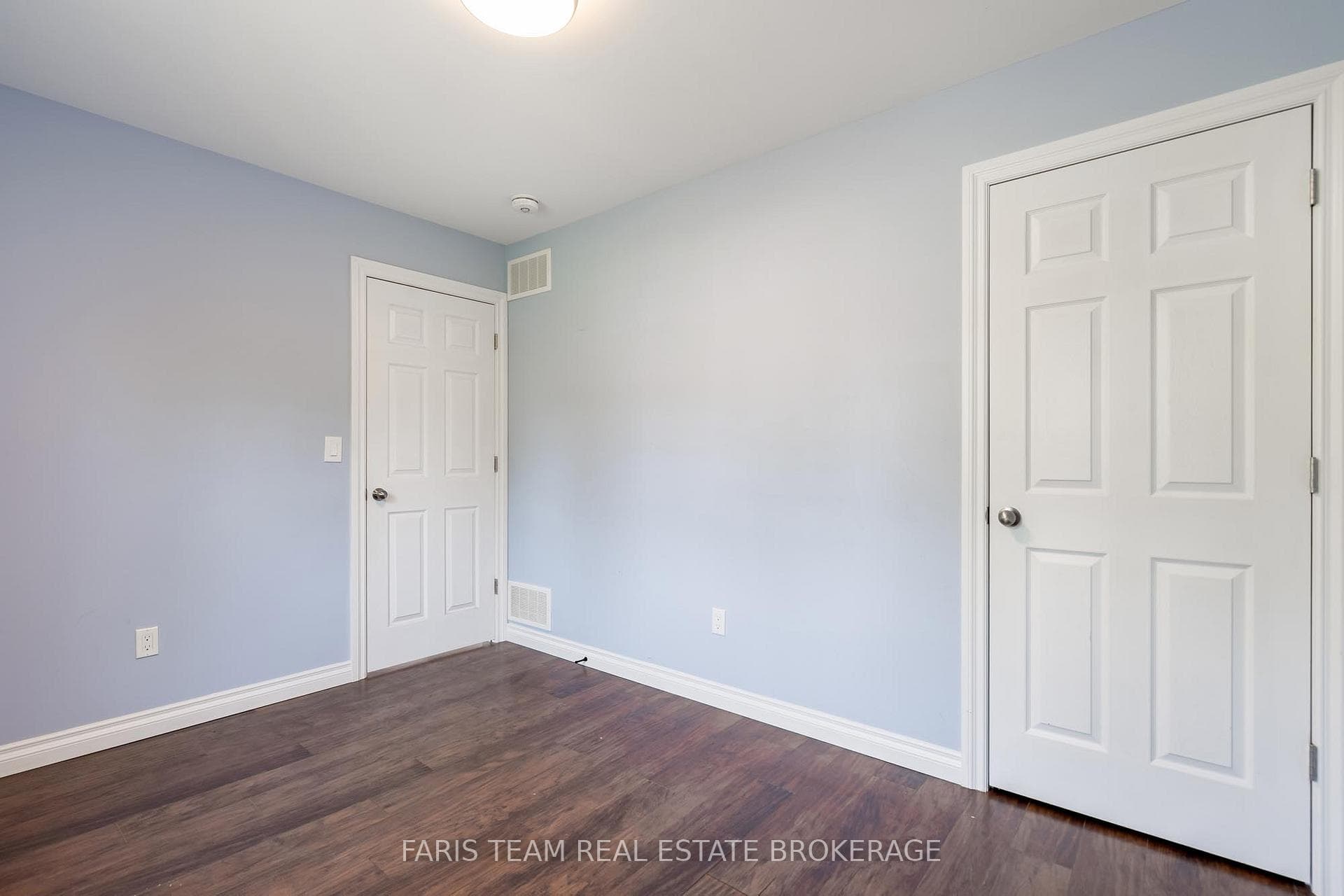 275 Gill Street photo 25