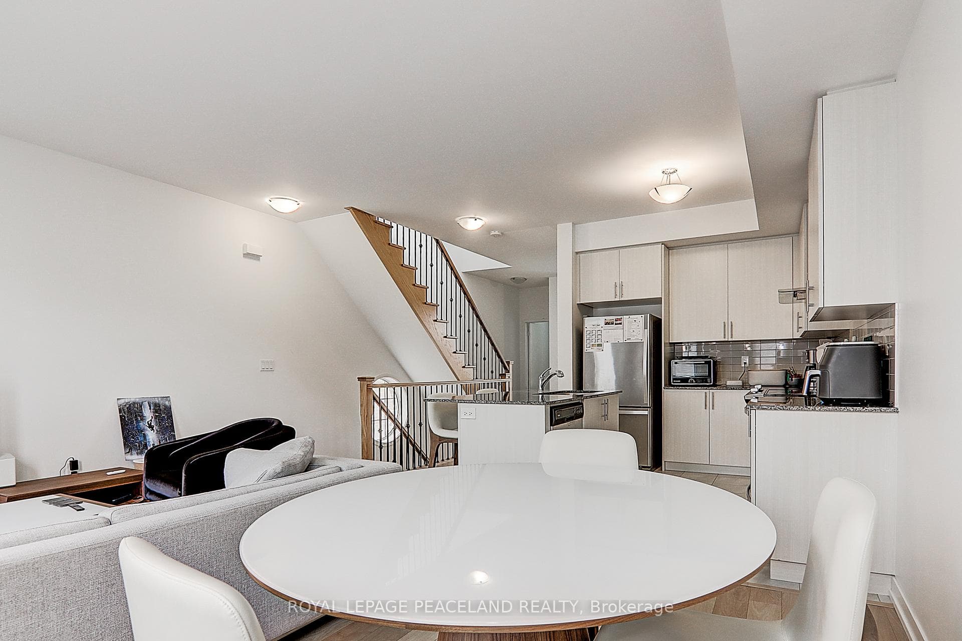 9 Heswall Lane photo 12