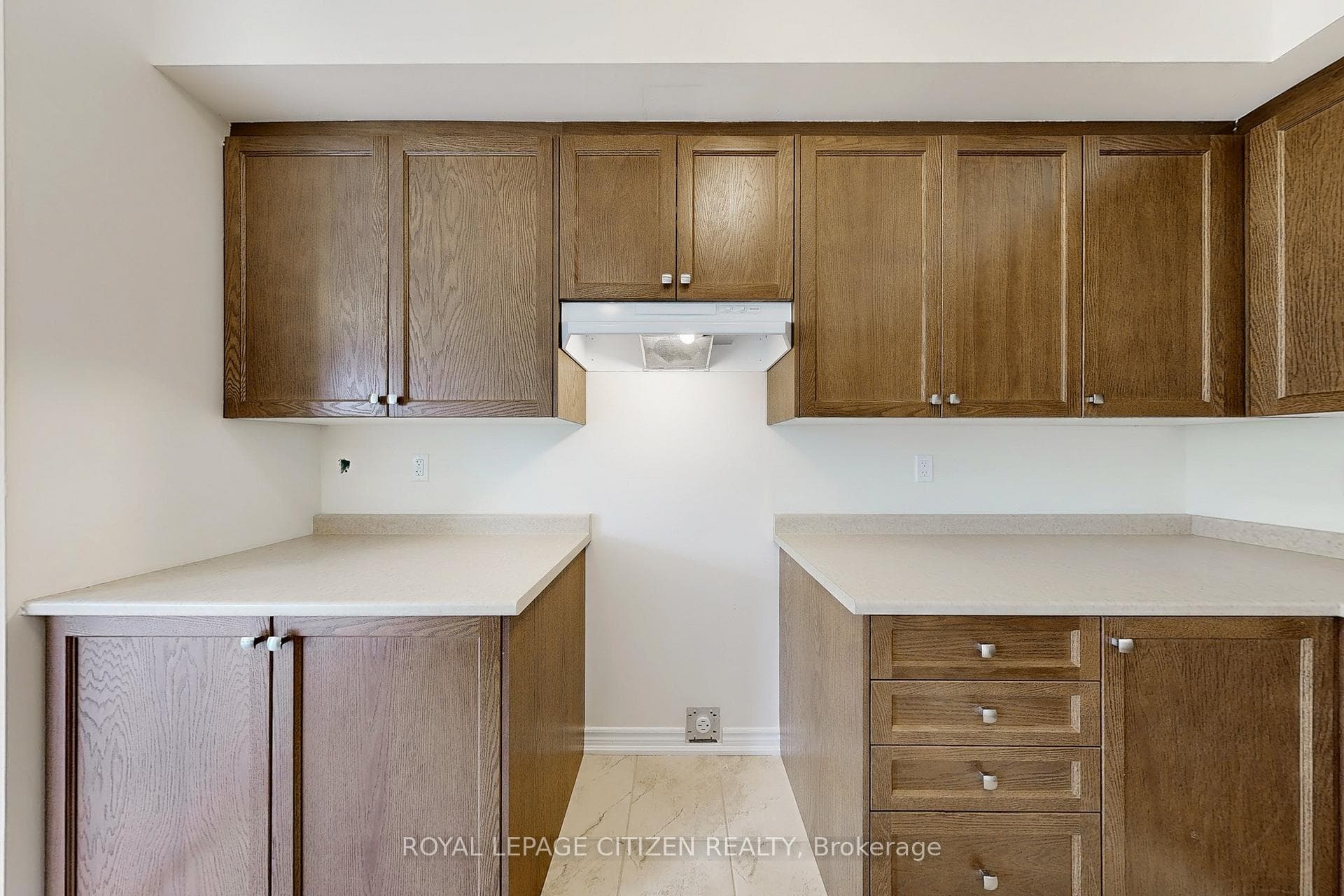 134 North Garden Boulevard photo 14