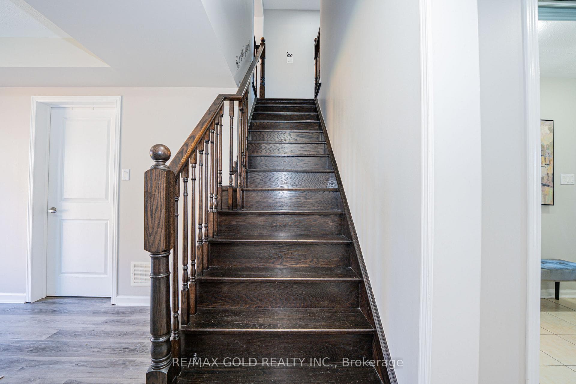 45 Ariel Road photo 30