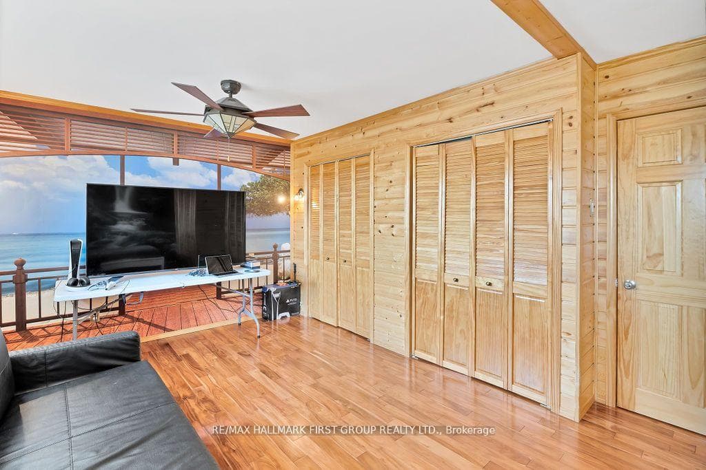 16585 Jane Street photo 29