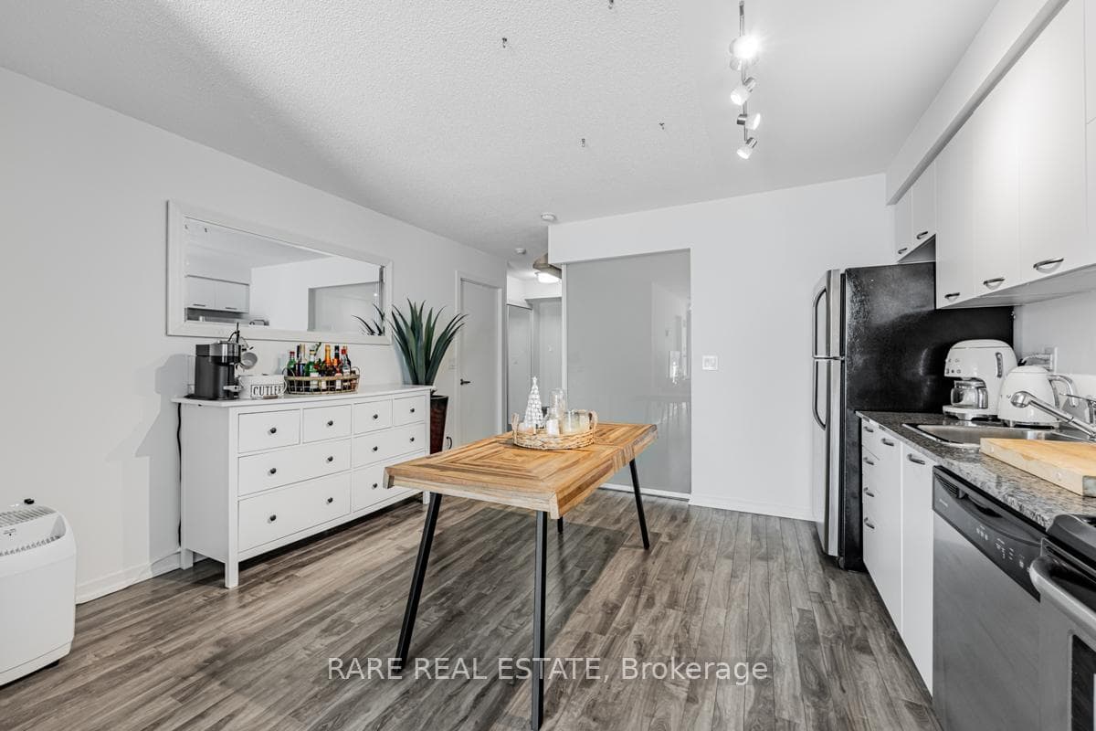 38 Joe Shuster Way Unit 1304 photo 13
