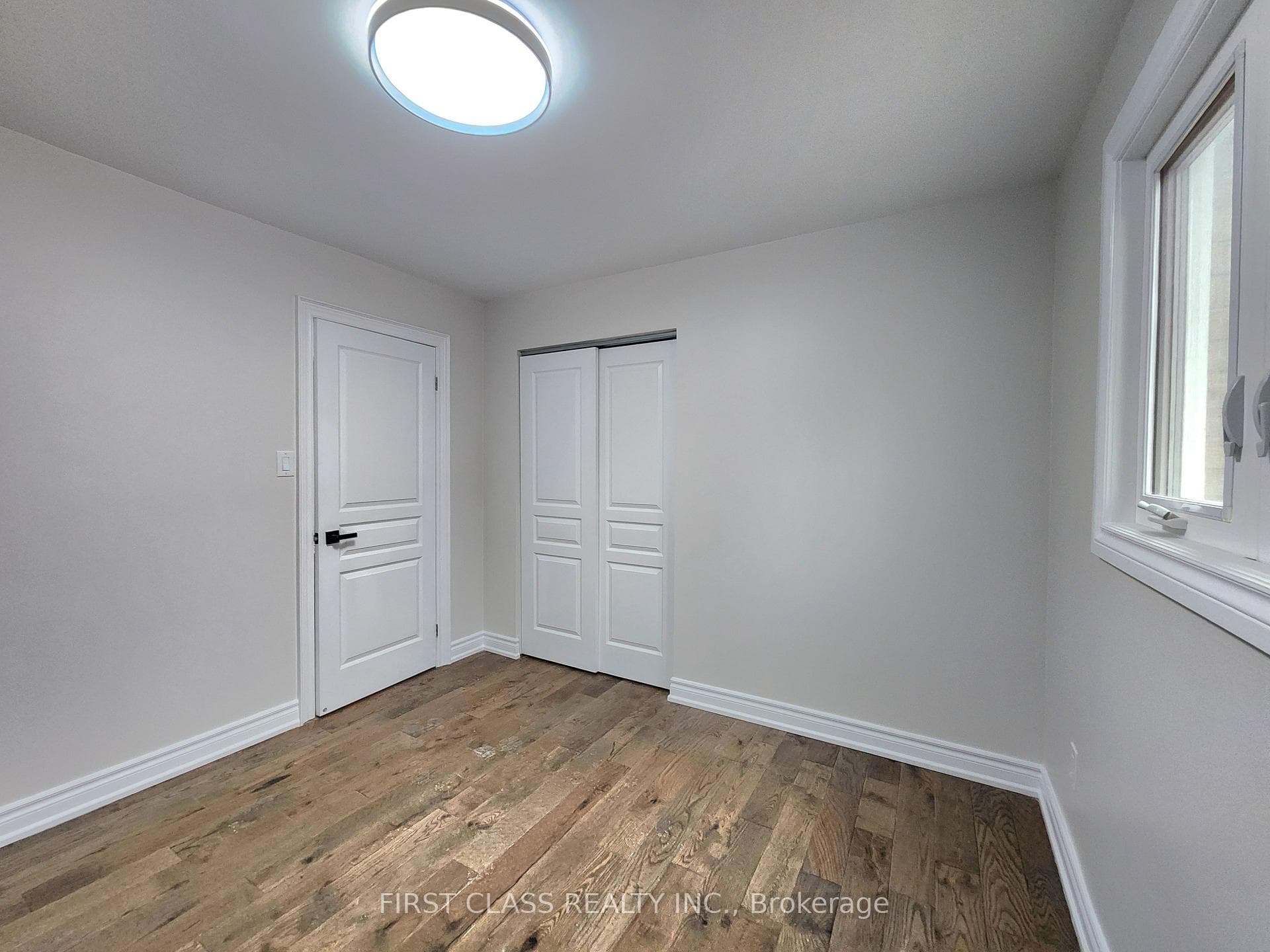 15 Strathmore Drive photo 18
