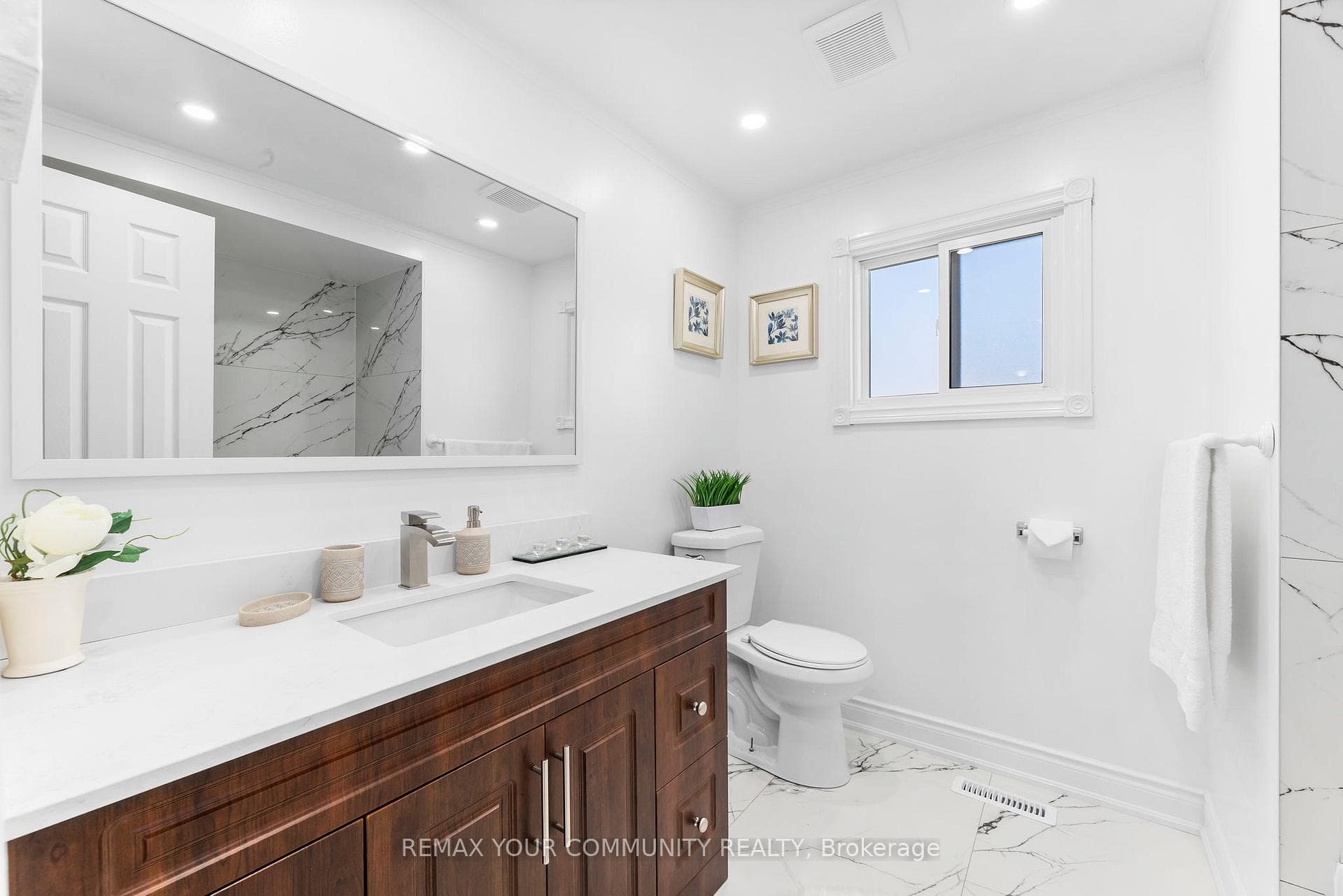 30 Chapman Drive photo 45