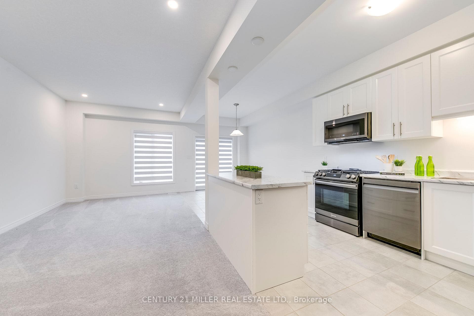 33 Beasley Grove photo 4