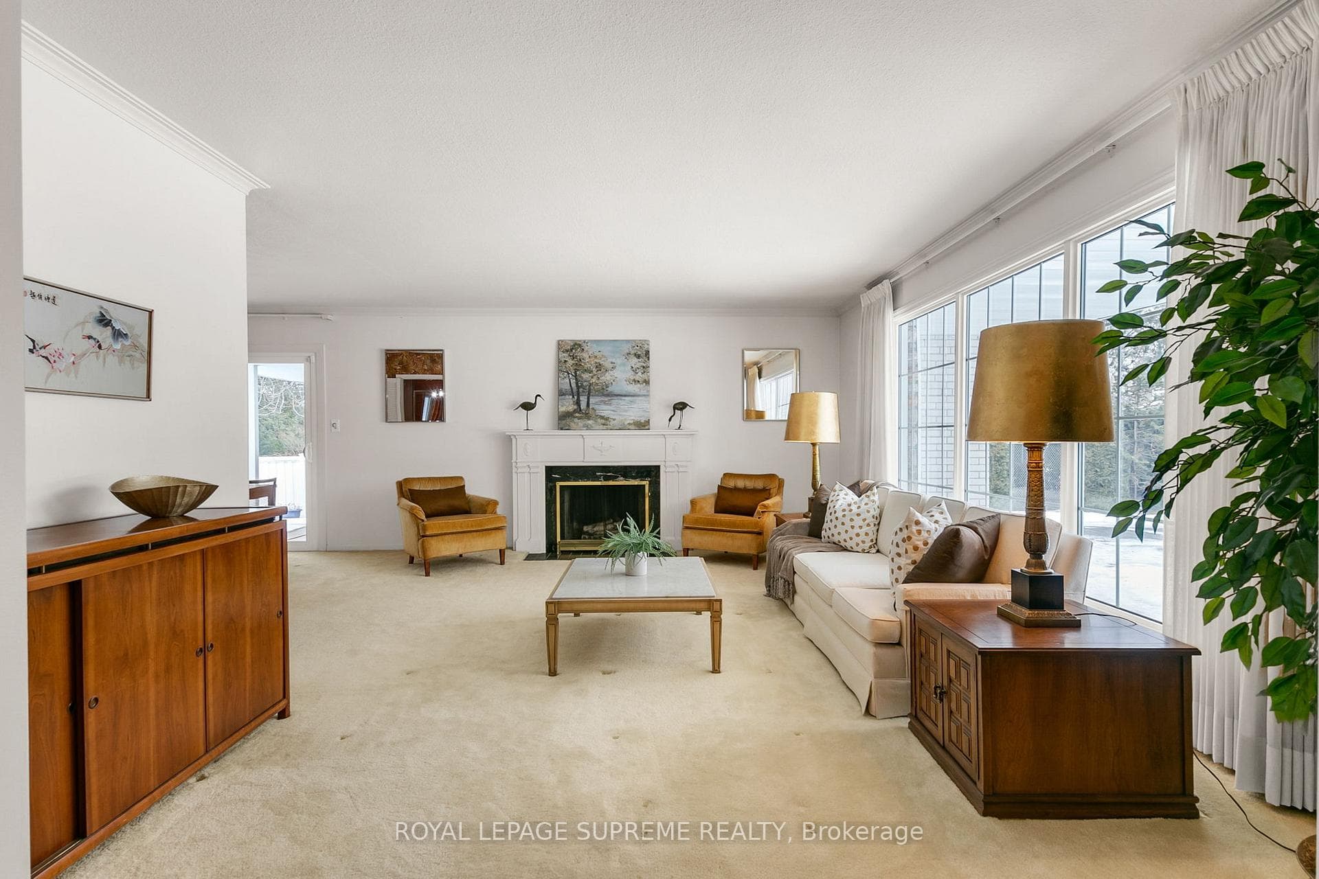 2094 Obeck Crescent photo 5