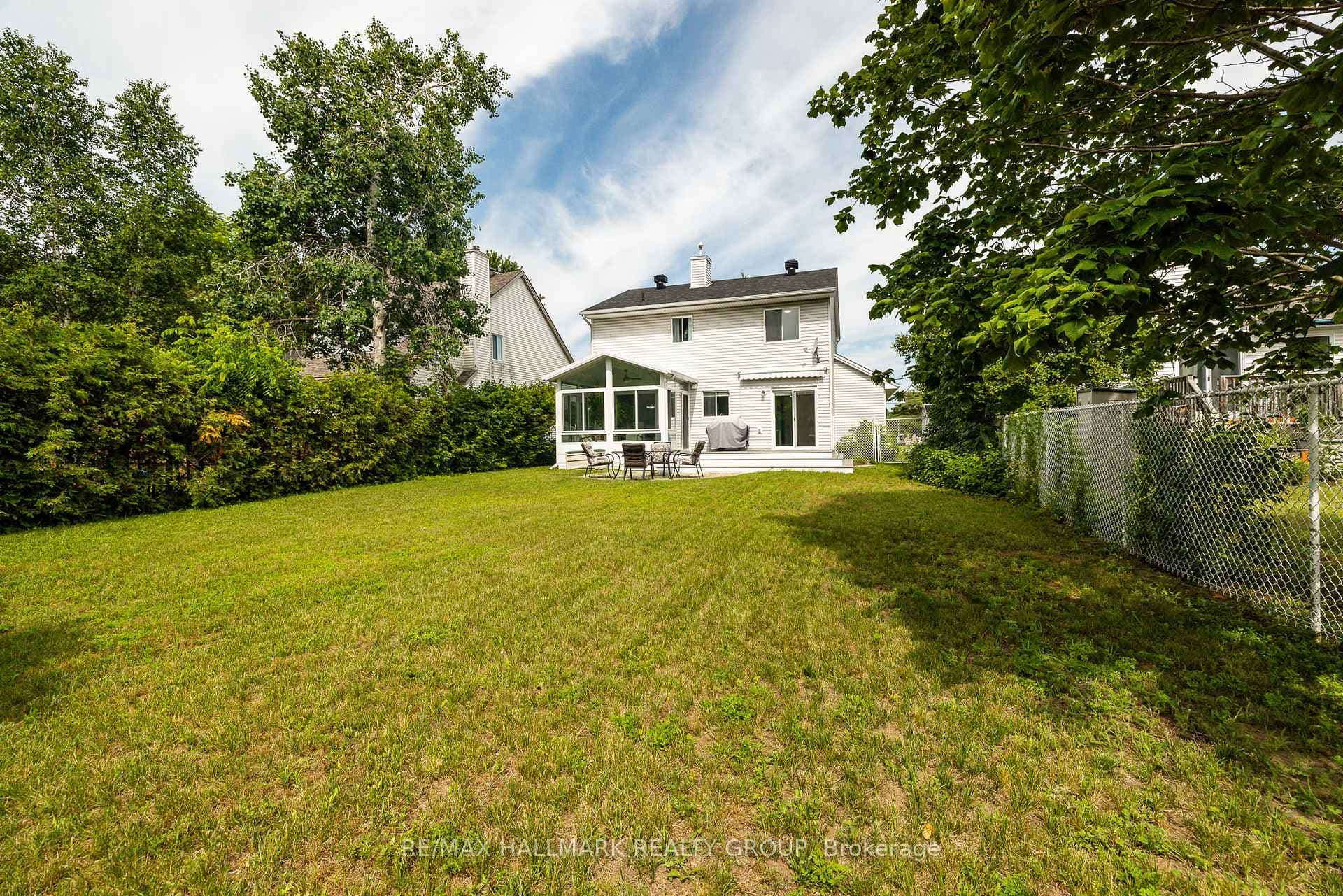 702 Maley Street photo 40