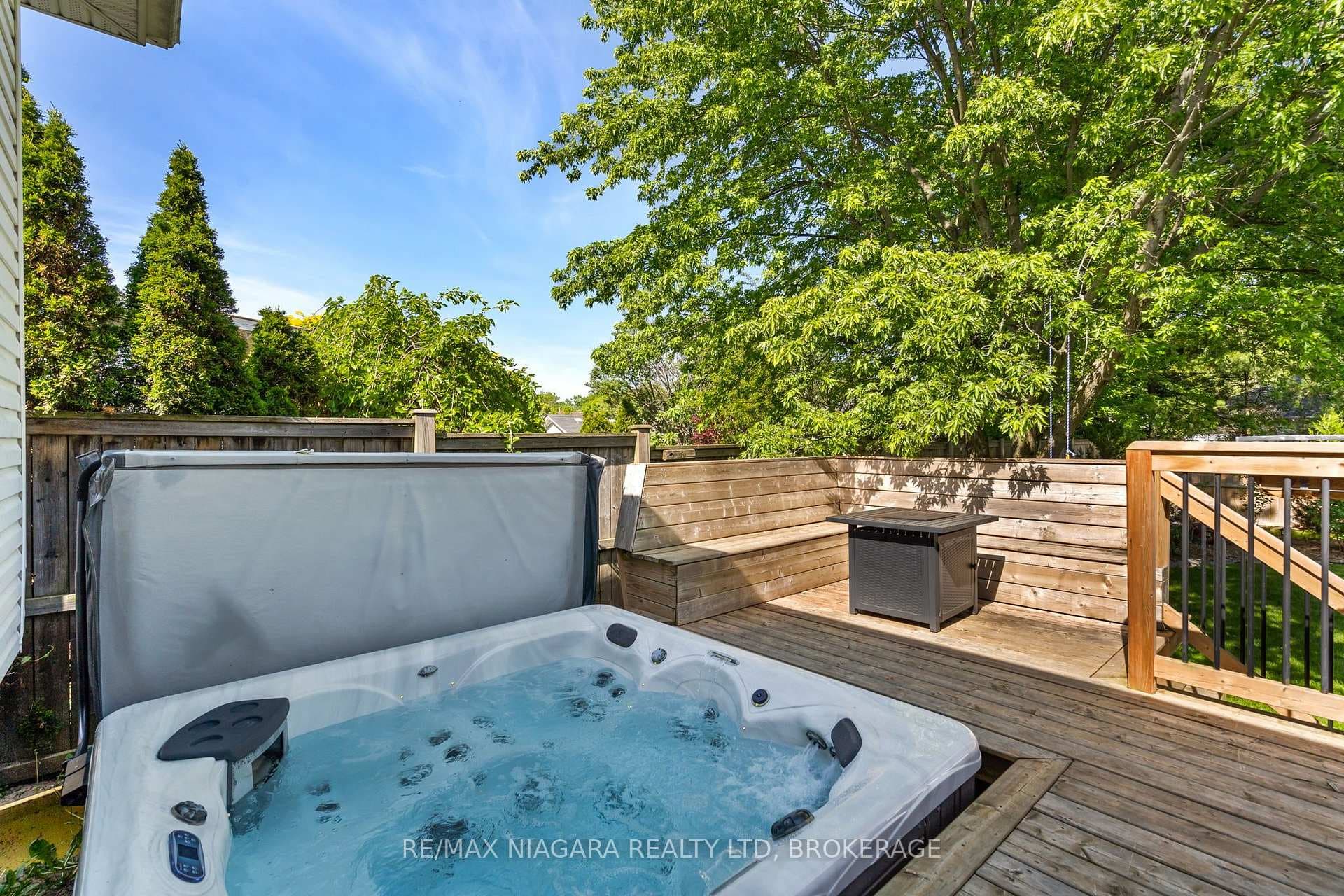 3698 Sussex Lane photo 28