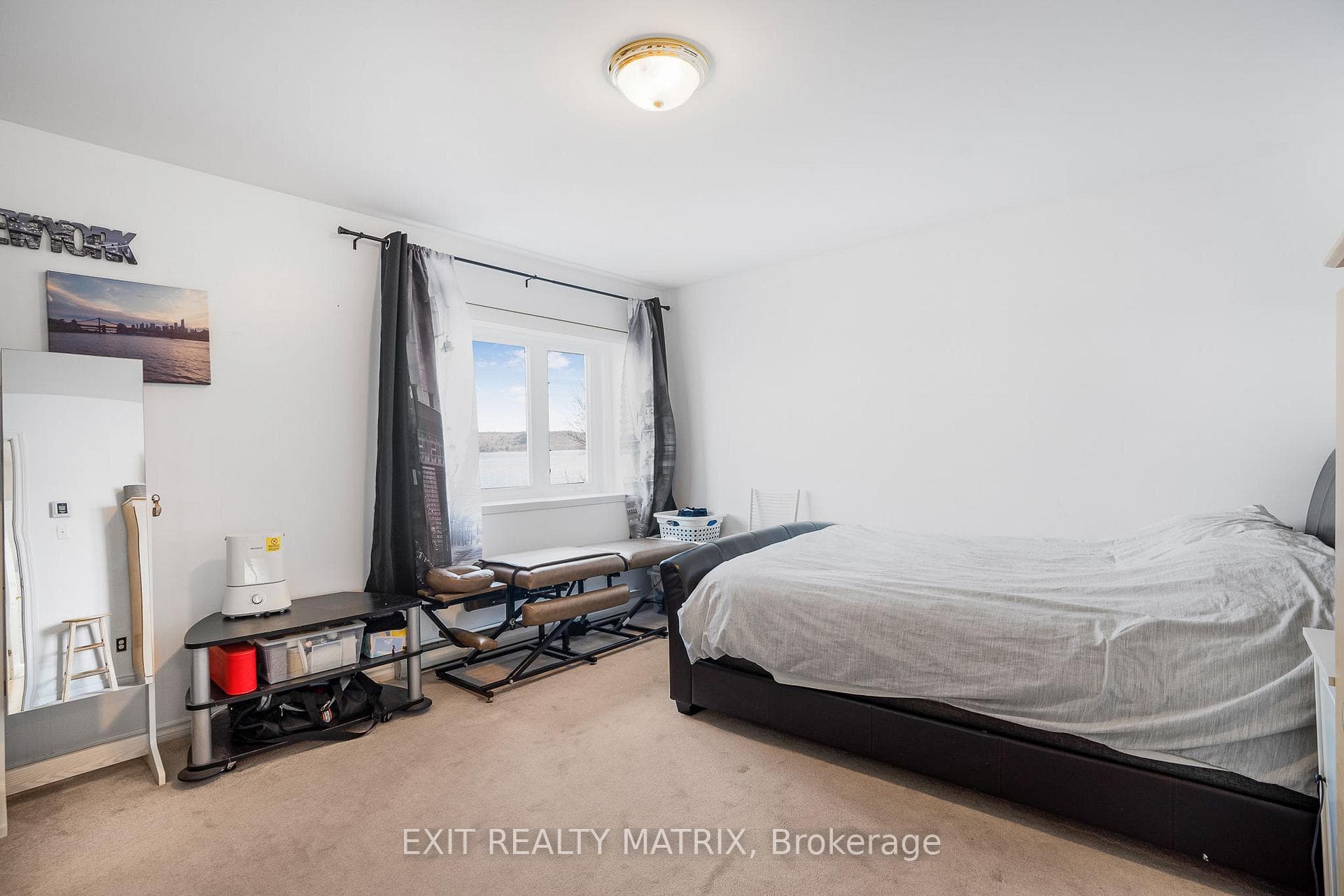 1552 Bay Road photo 22