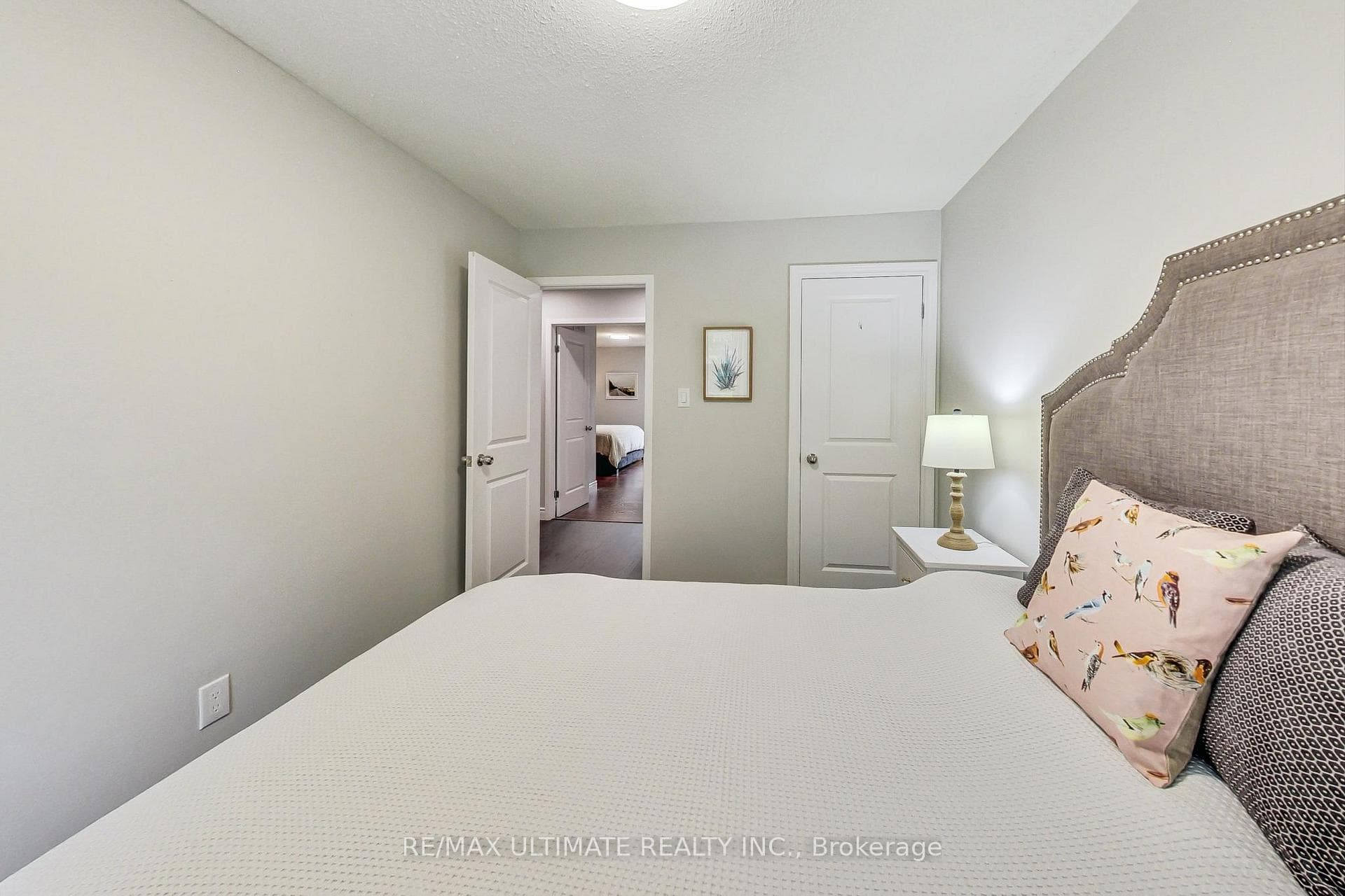 8 Markburn Court photo 18