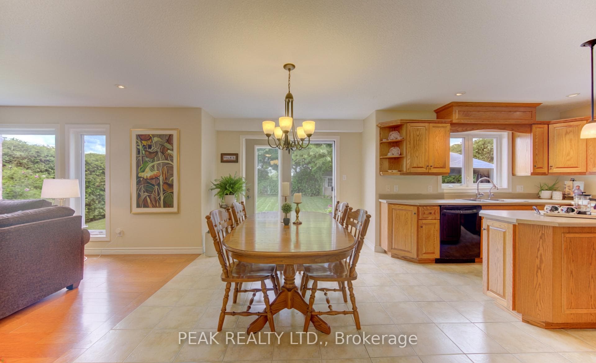 258 Laschinger Boulevard photo 16