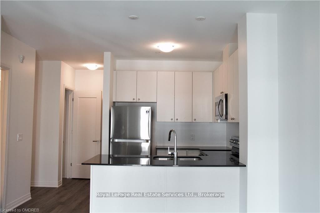102 GROVEWOOD Common Unit 511 photo 10