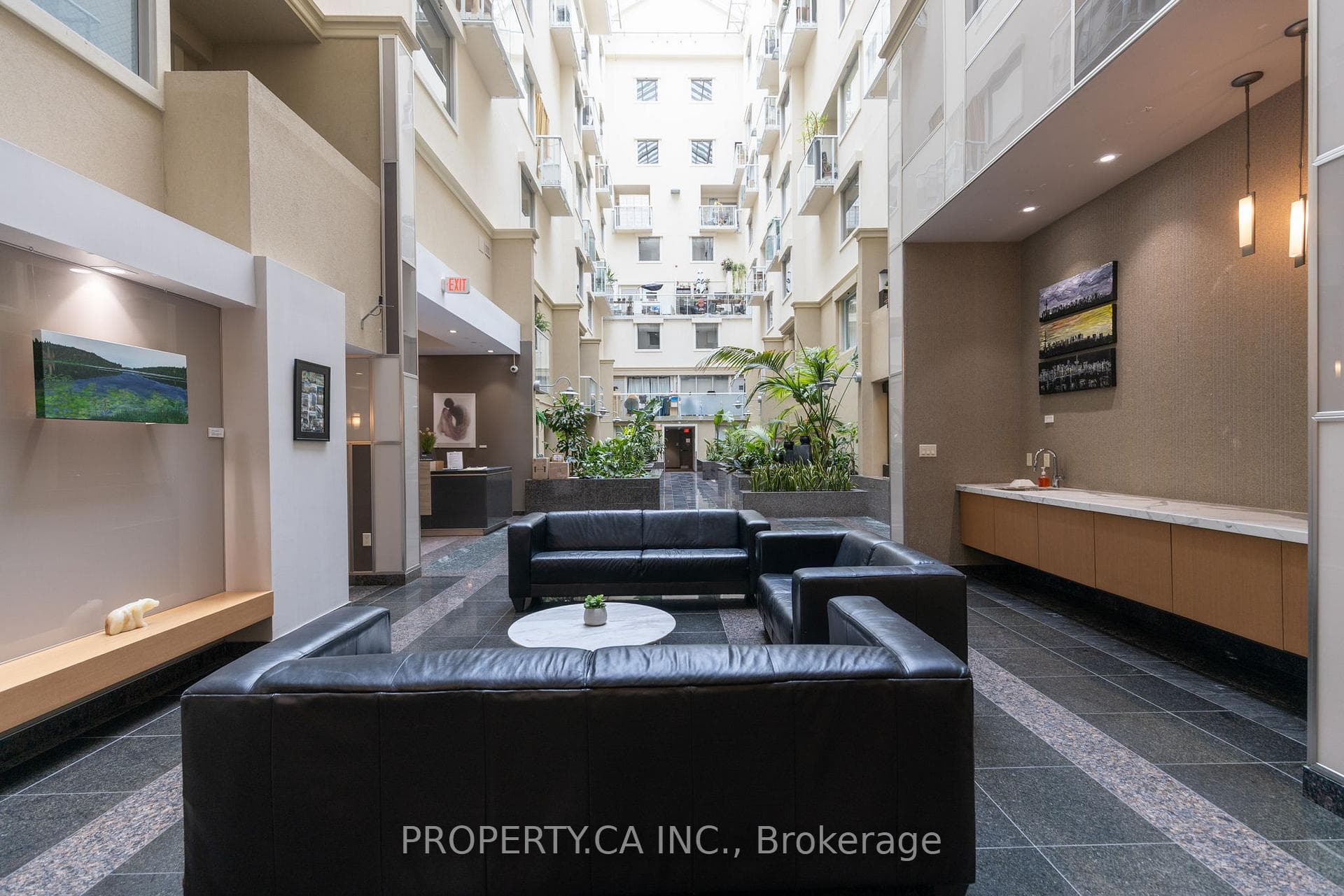 437 Roncesvalles Avenue Unit 211 photo 30