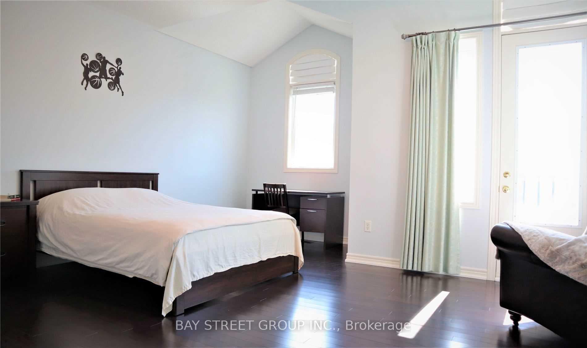 9 Eber Street photo 16