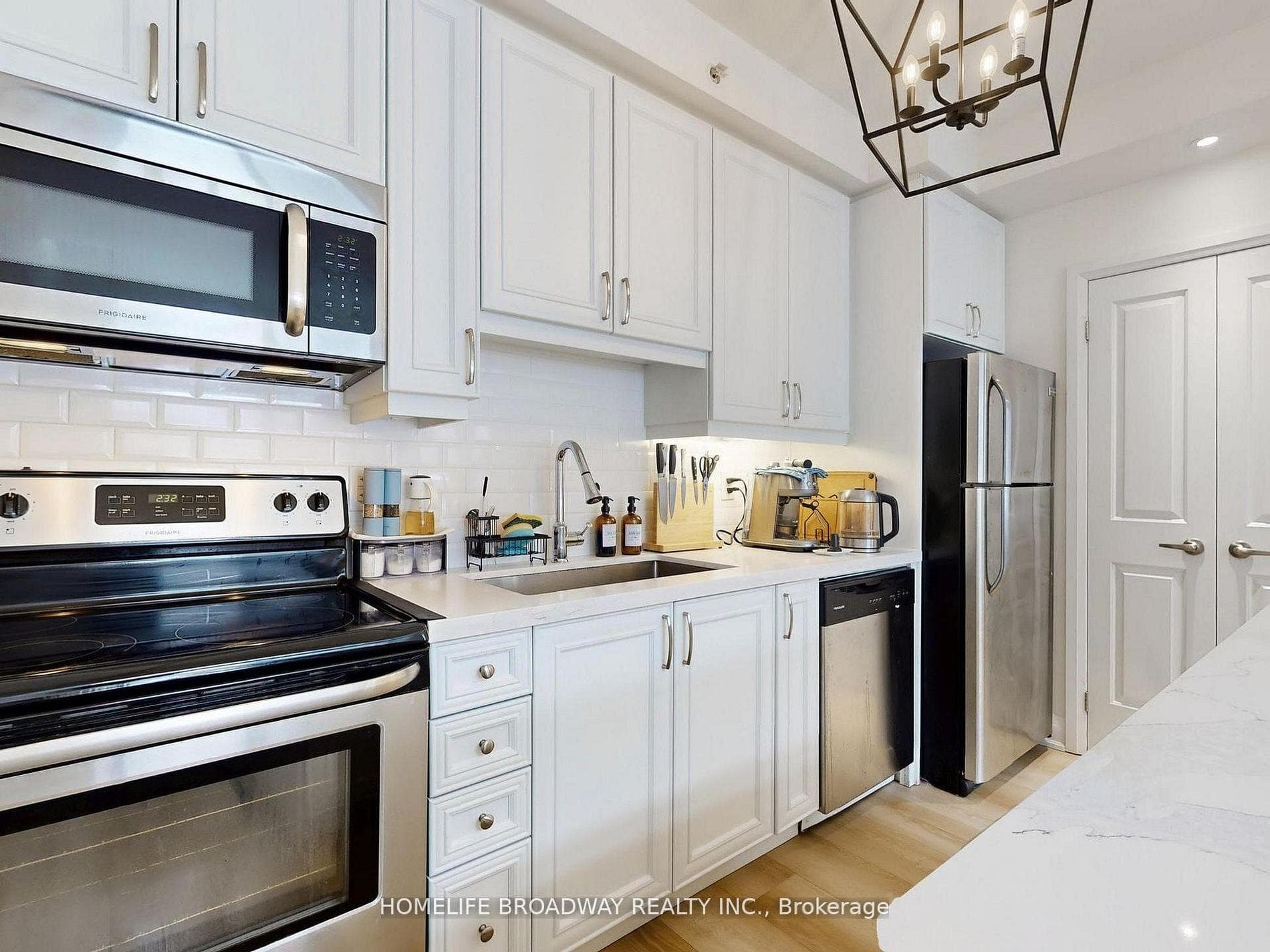 24 Woodstream Boulevard Unit 112 photo 12