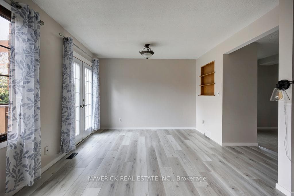 436 Manitoba Road photo 6