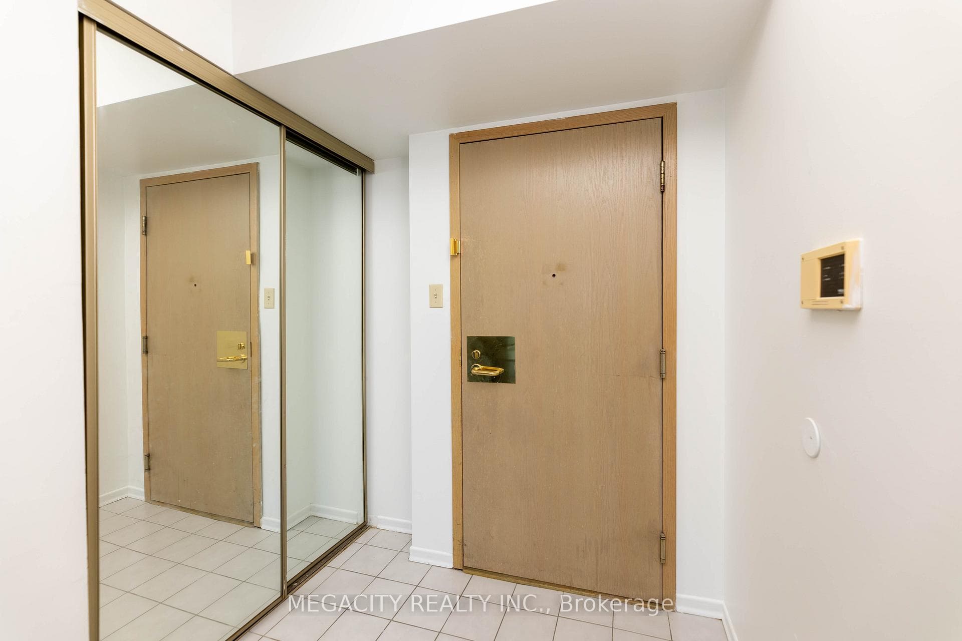 3231 Eglinton Avenue Unit 501 photo 8